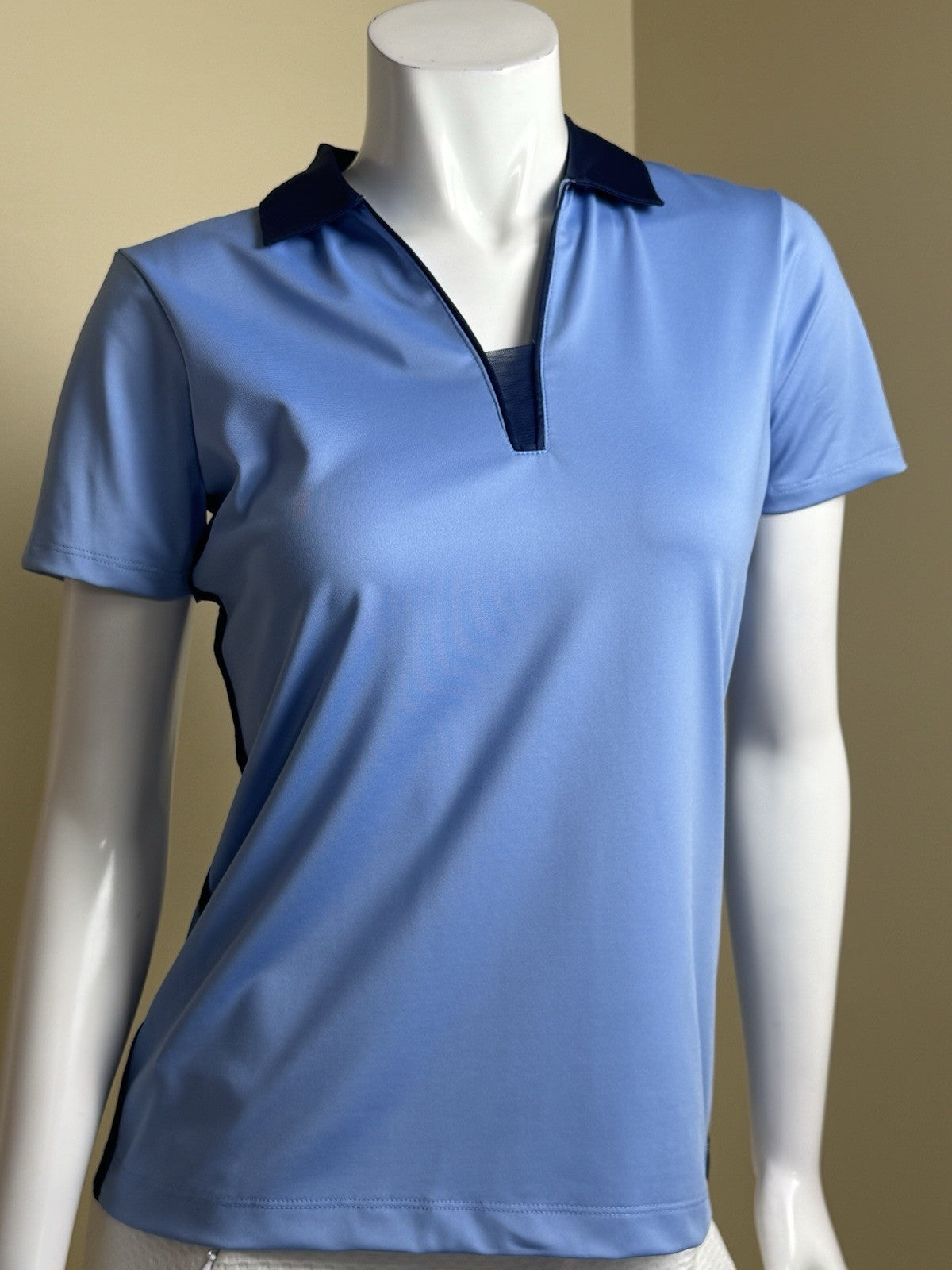 EP New York Women’s Golf Shirt Sz S.    (B.174)
