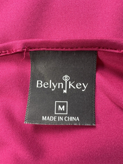 BELYN KEY Women’s Golf Sweatshirt Sz M.  (B.121)