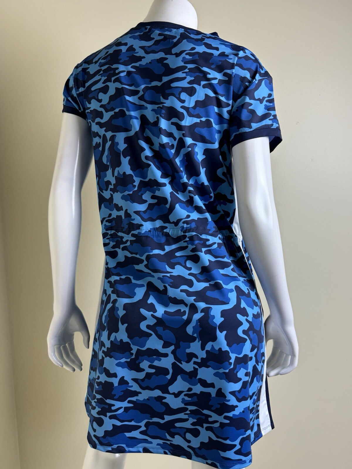 Kinona Golf Dress UPF 50+ Camo Print Pockets Pullover Sz S.   (B.103)