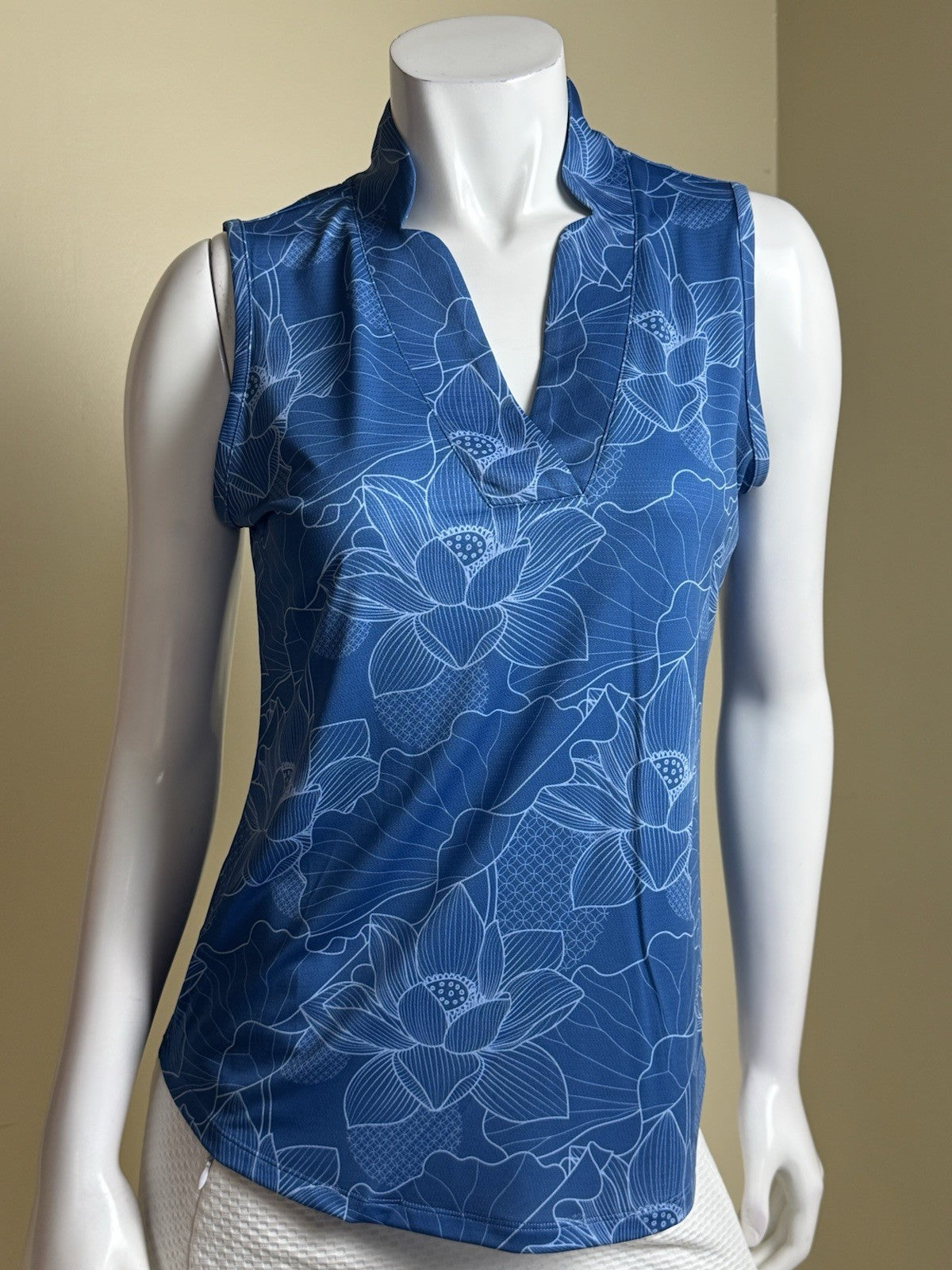 Sport Haley Women's Golf Shirt Sz M.        (B.174)