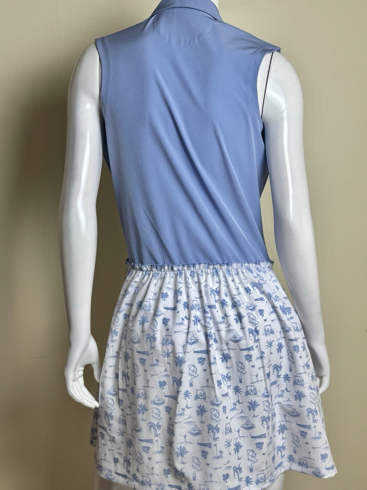 Turtles & Tees Women’s Golf Dress Size L     (B.179)