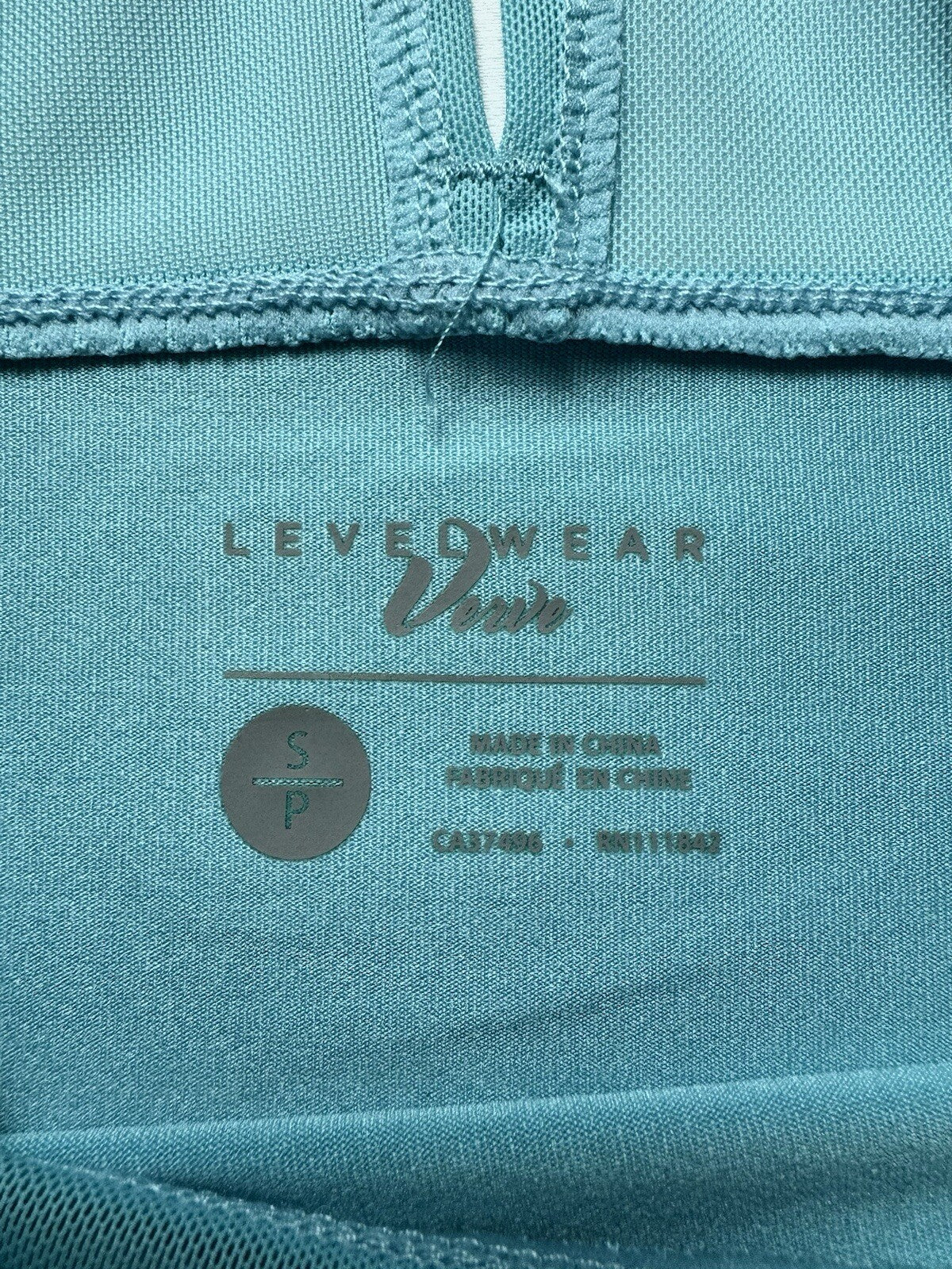 LeverWear Women's Golf Long Sleeve Shirt Sz S.   (B.105)