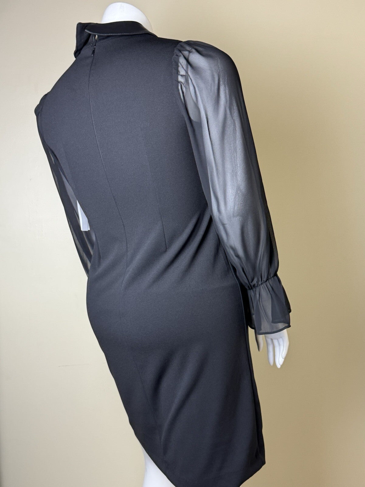 Shelby & Palmer Women’s Lace Sleeves Black Dress Size 12  (B.129)