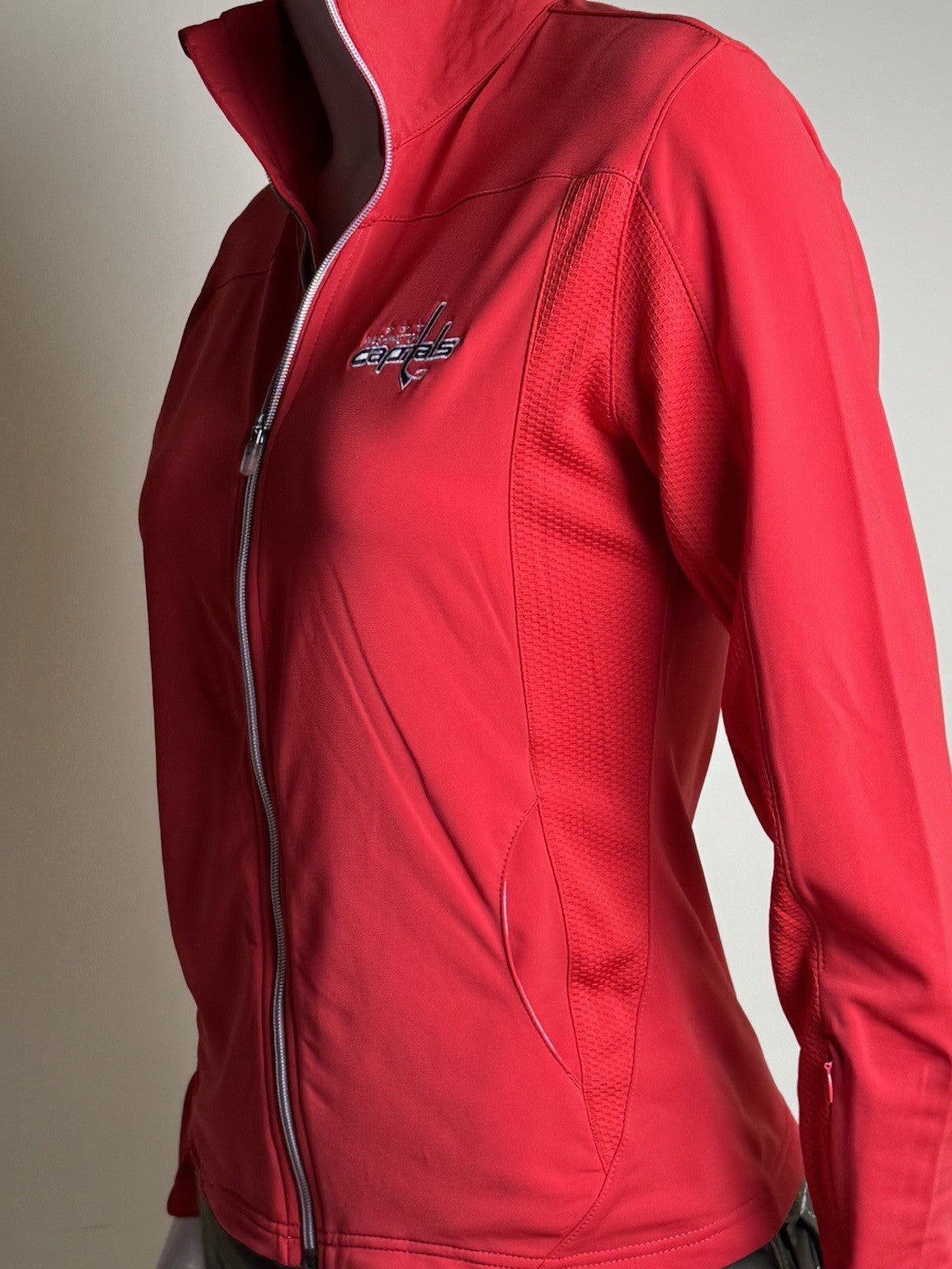 LeverWear Women's Hockey Washington Capital Logo Sweatshirt Sz M.   (B.157)