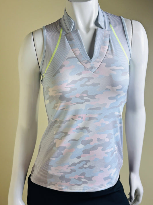 Lucky In Love Women’s Camo Sleeveless Tennis Golf Shirt Sz XS.     (B.135)