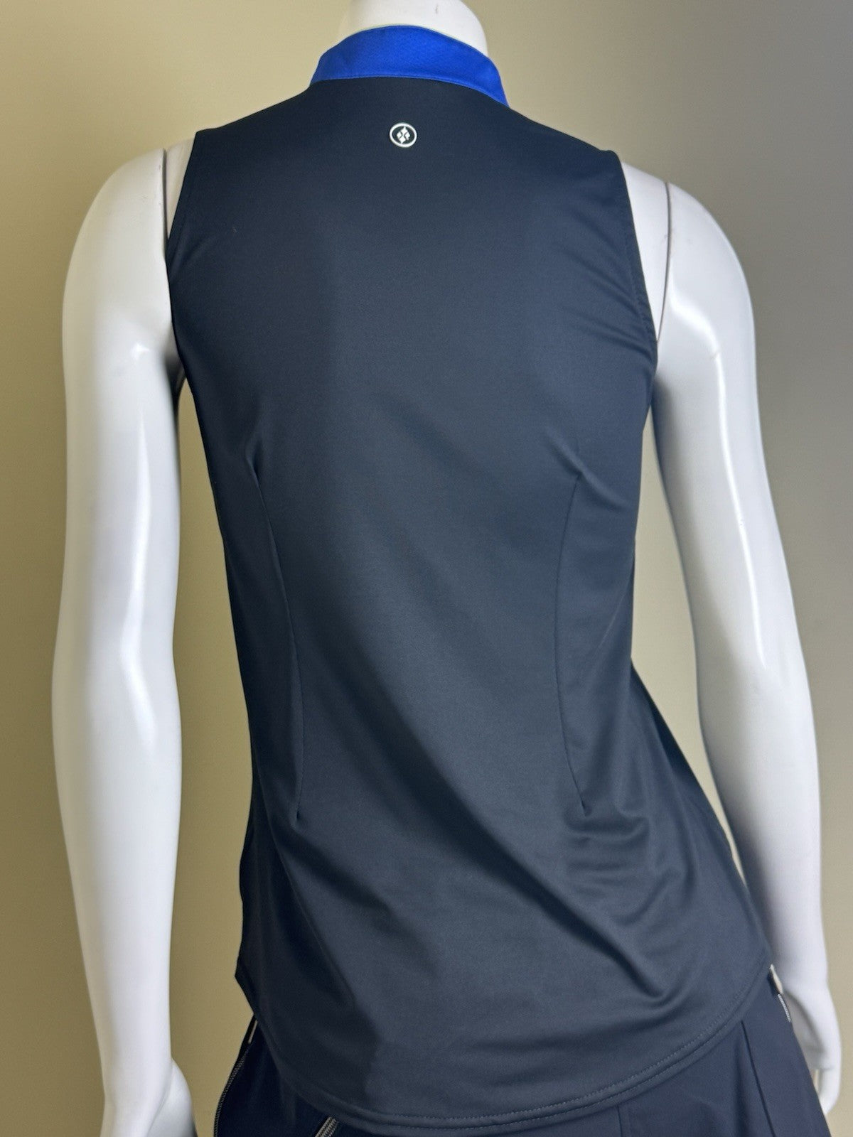 JOFIT Women’s Golf Shirt Size S      (B.160)