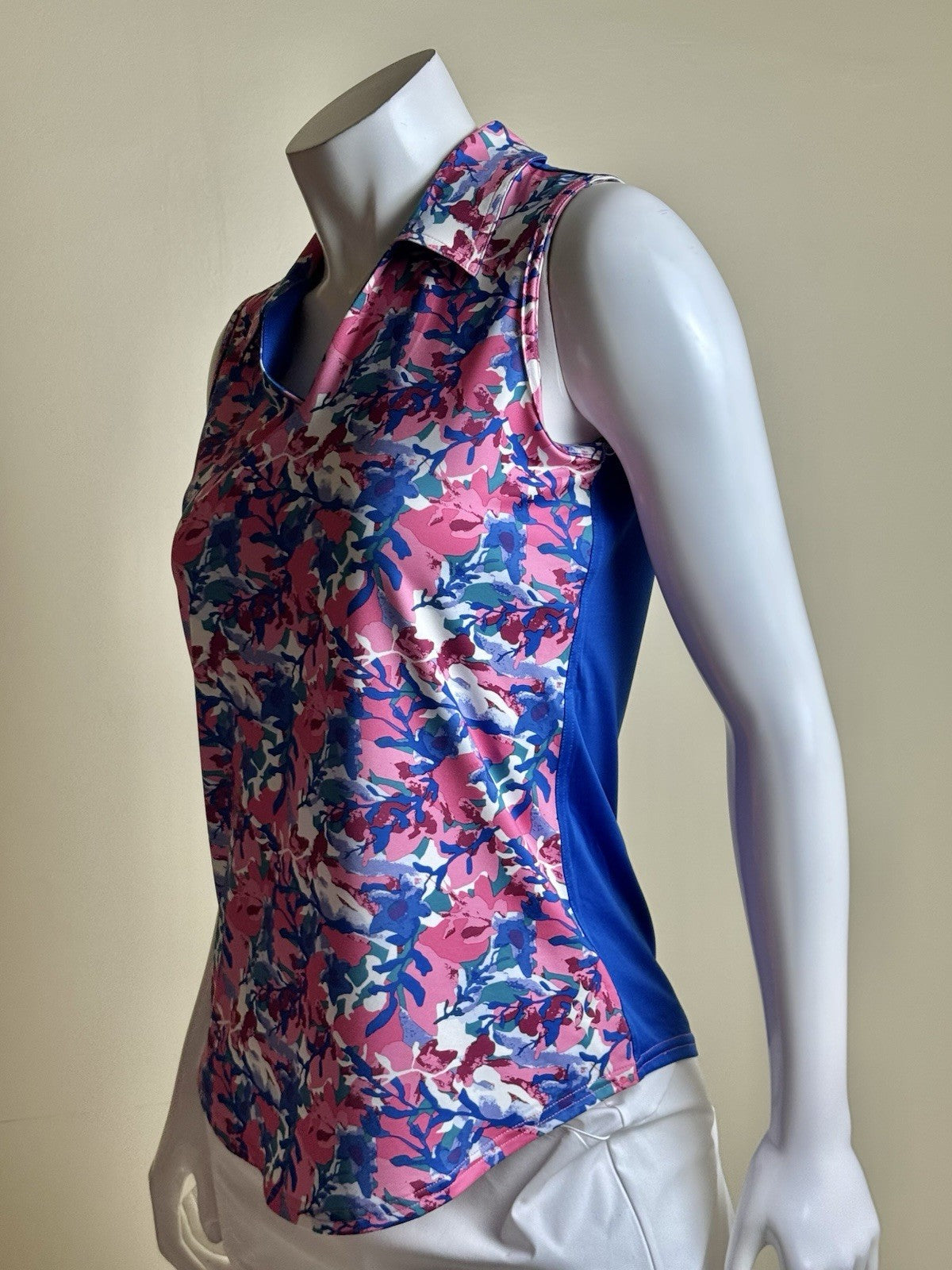 JOFIT Women's Golf Shirt Size S.   (B.182)