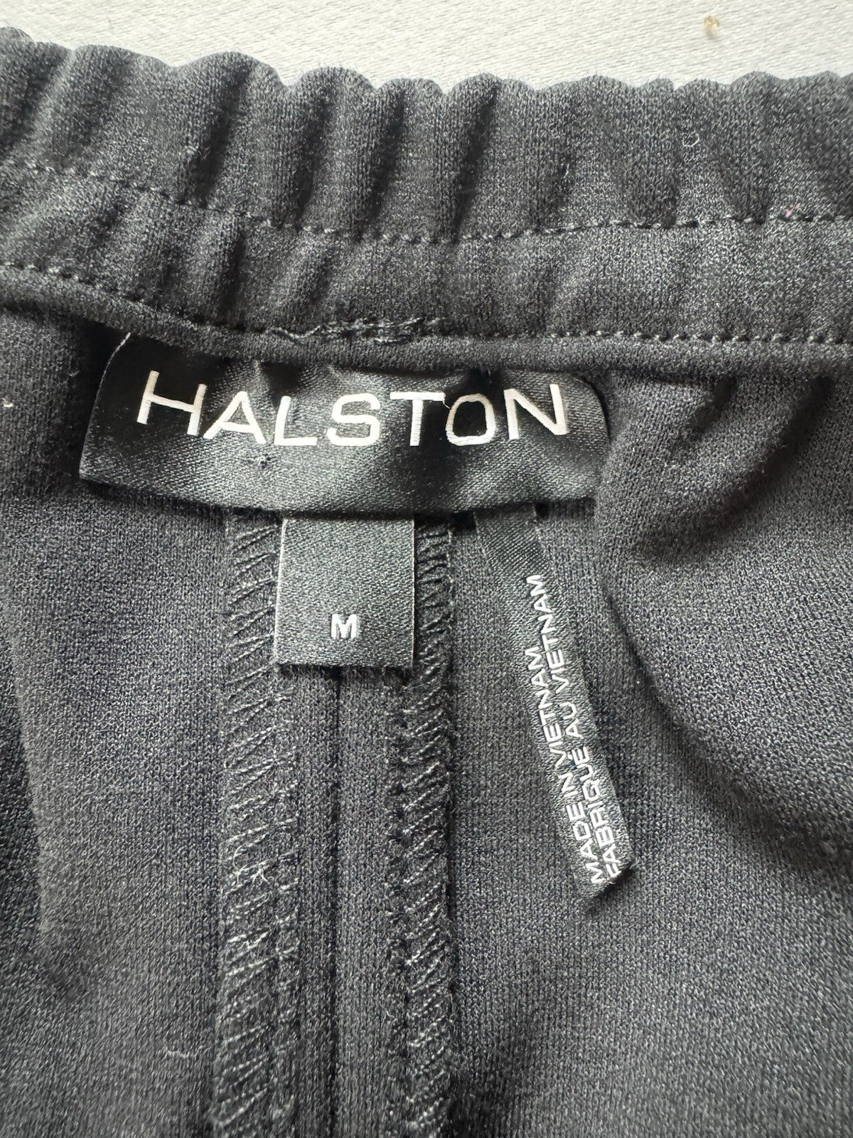 HALSTON Women's Pencil Skirt Lined Knee Length Size M.  (B.155)