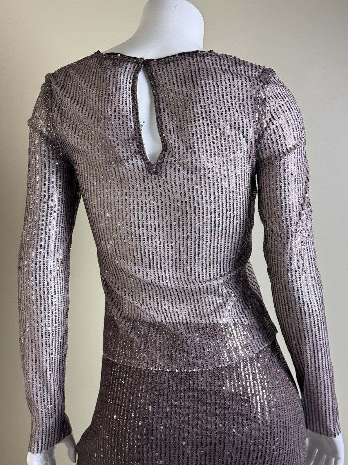 $298 Walter Baker Women’s Sequined Long Sleeve Top Sz S.     (B.134)