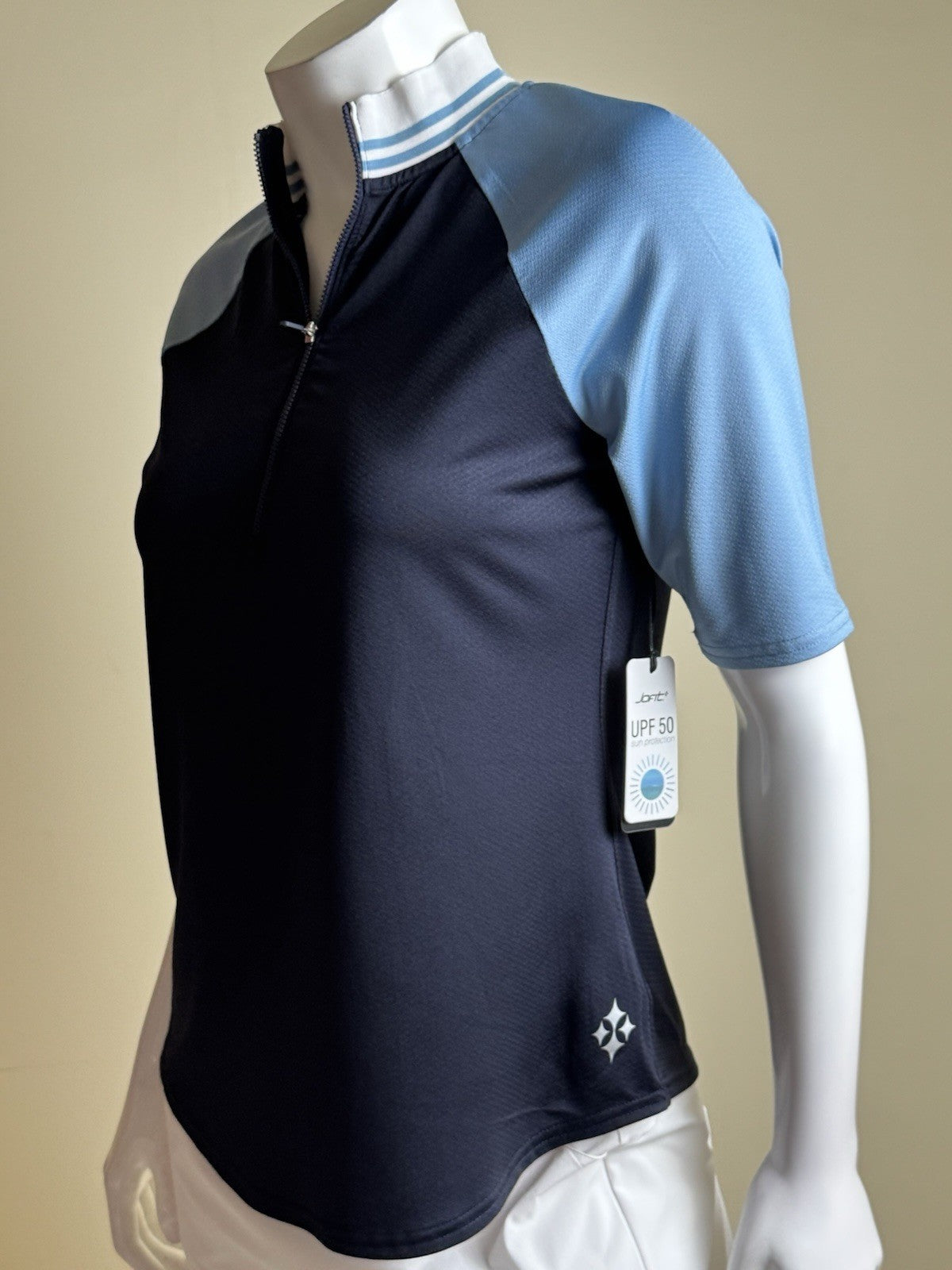 JOFIT Women's Golf Shirt Size S.   (B.182)