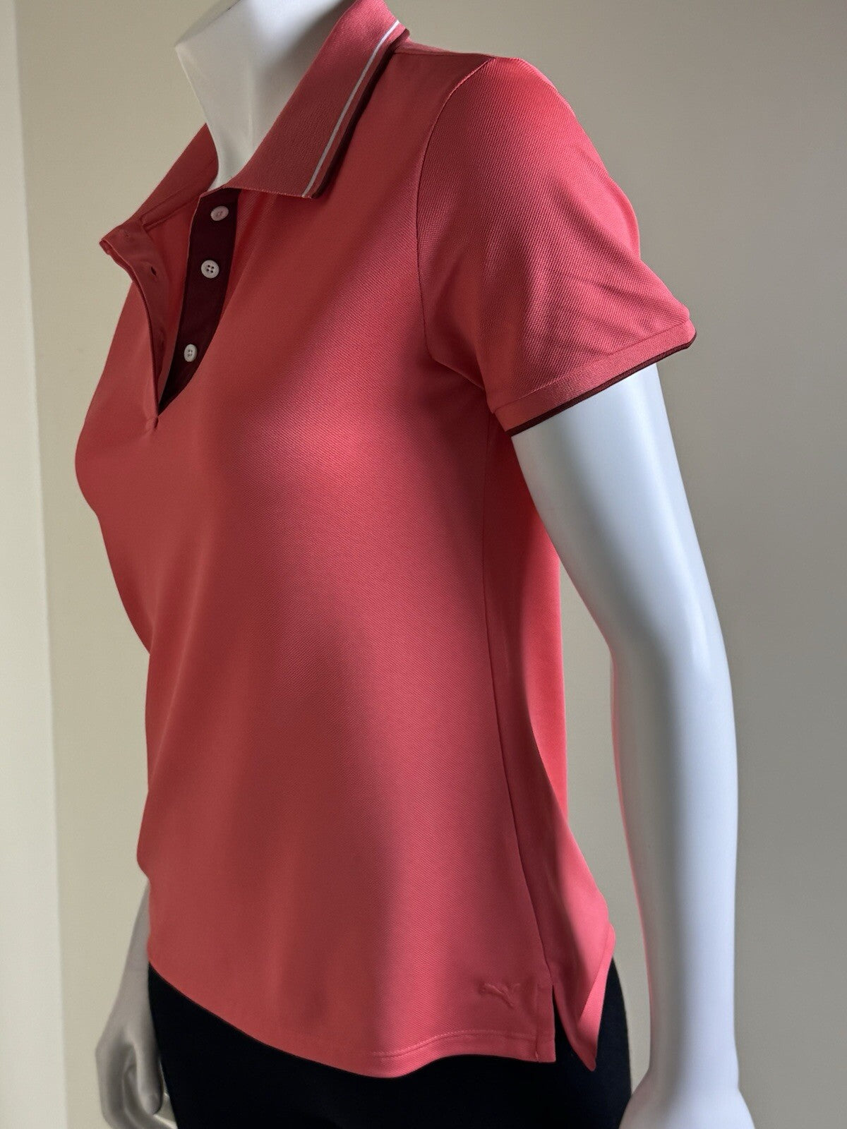 Puma Women’s Golf Shirt Sz S.   (B.131/6)