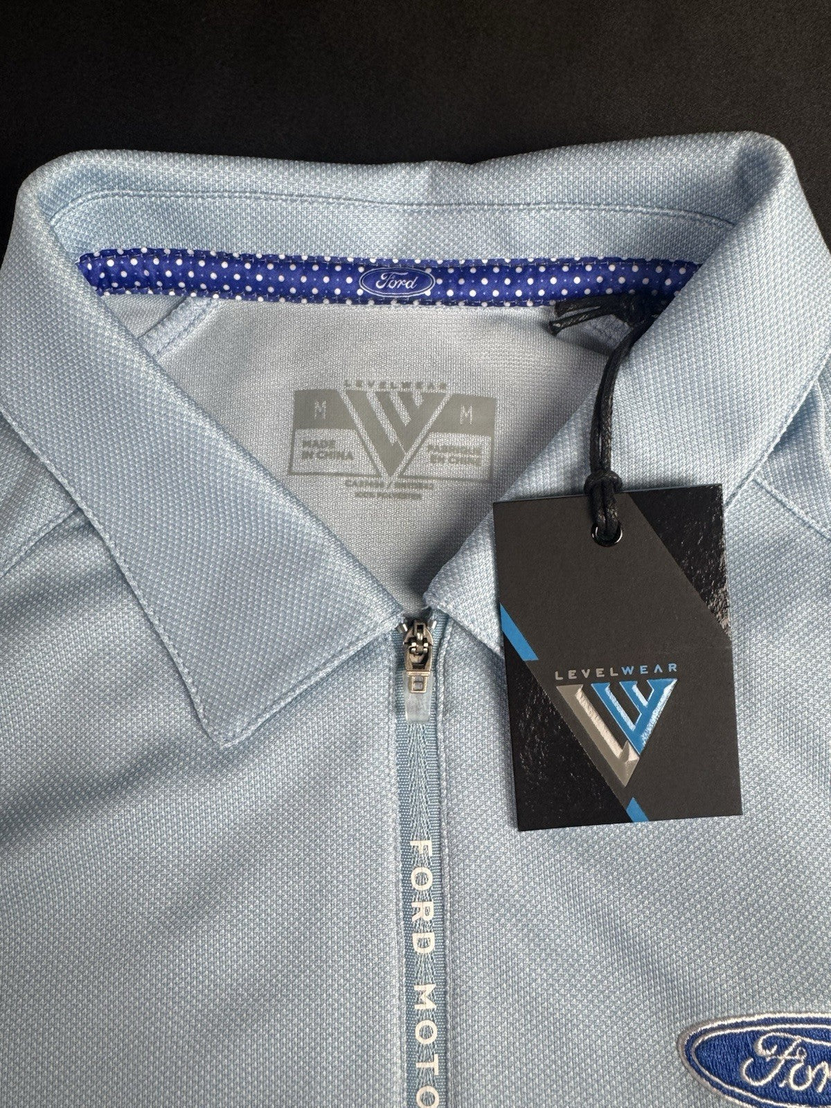 LeverWear Women's Golf shirt Sz M   (B.174)