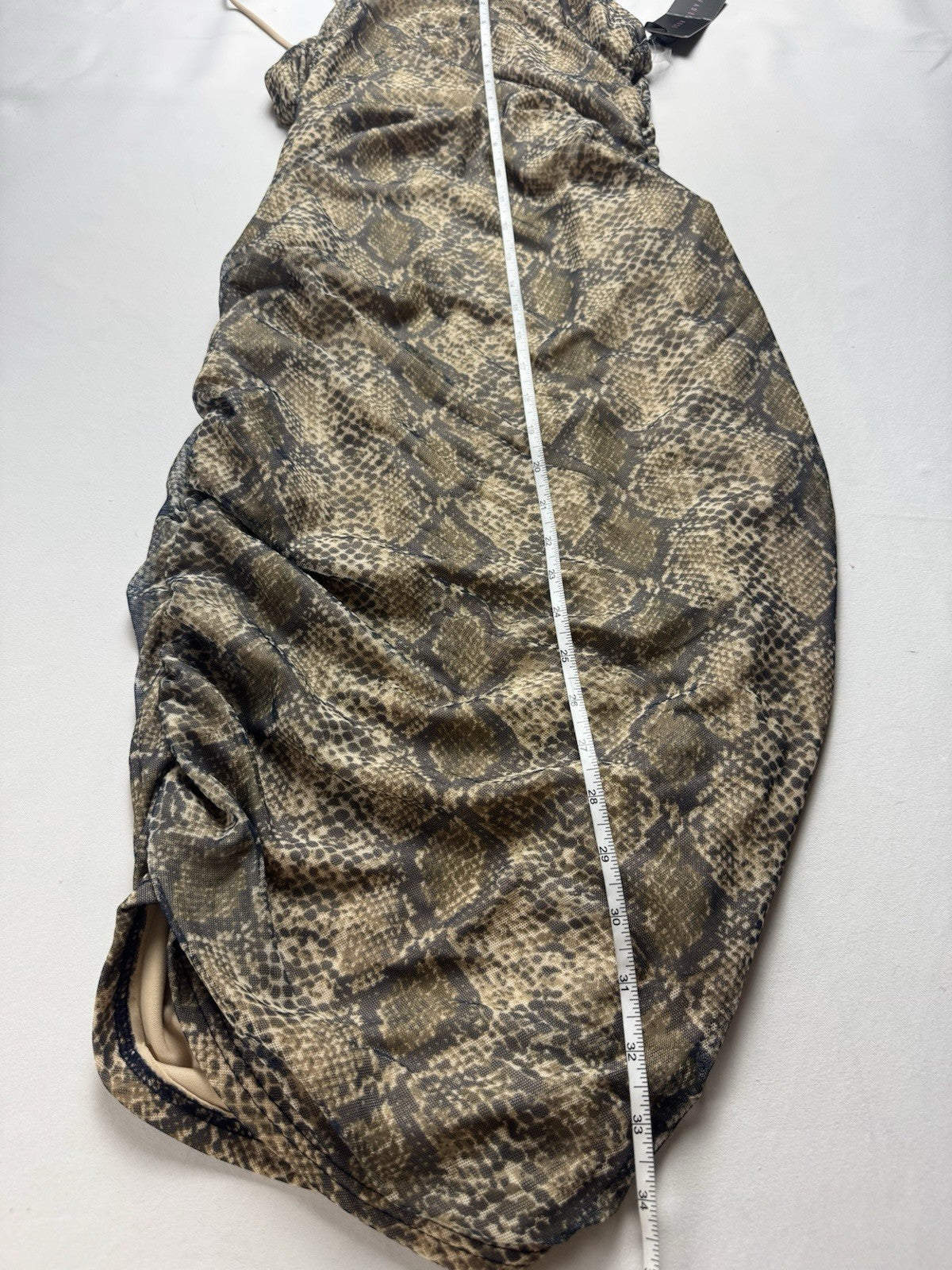 FADED ROSE Women’s Blouson Snake Print Dress Sz L.   (B.154)