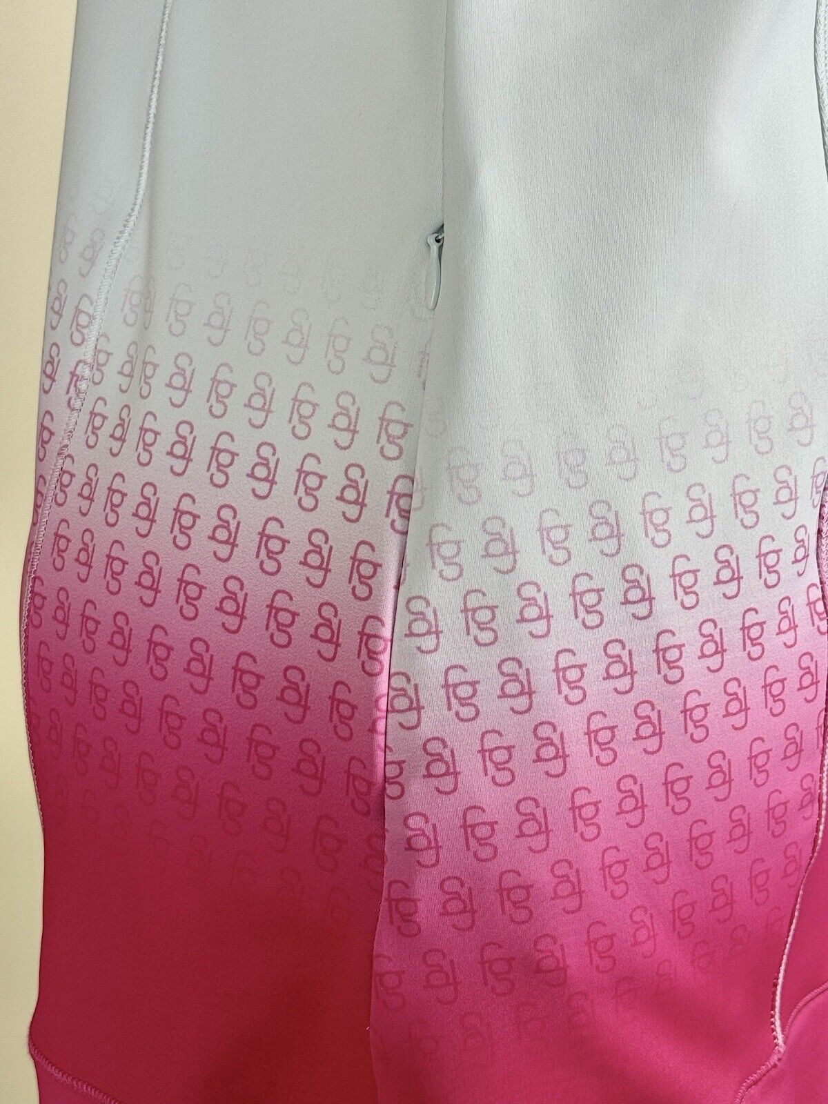 Fia Green California Sports Dress Women’s SZ M White Pink Golf Tennis. (74)