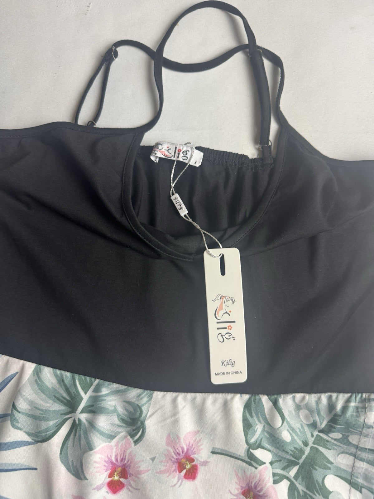 KILIG Women' s Sleeveless Floral Dress Sz L.    (B.168)