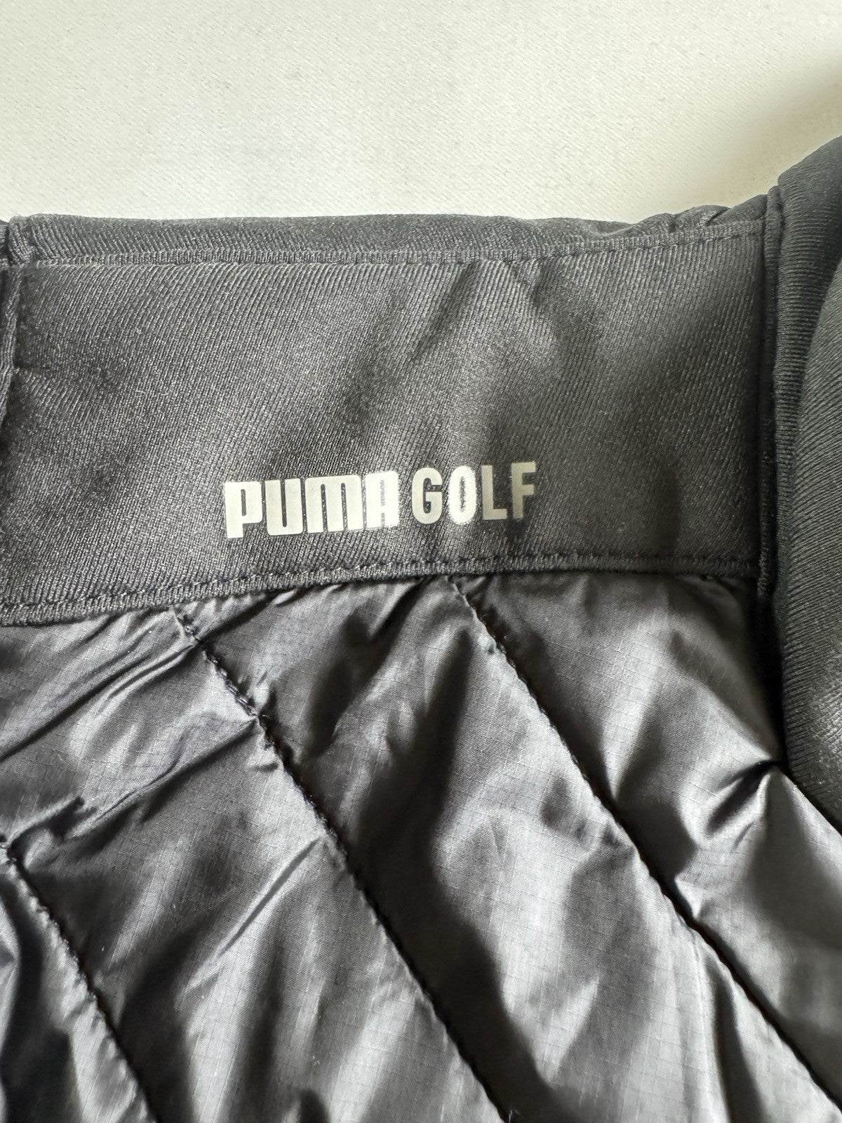 Puma Women's Golf Quilted Jacket Size S.   (B.150)