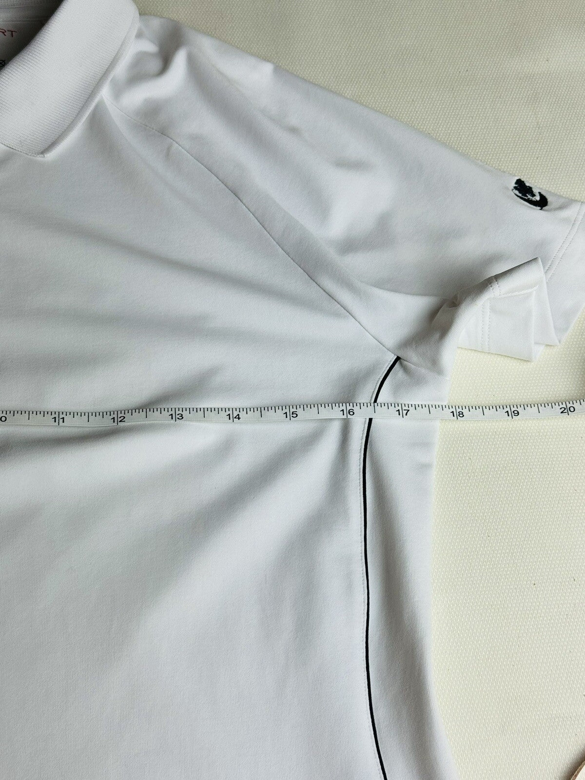 Lohla Sport Women’s Top Sz M/L Golf shirt.  (B.61)