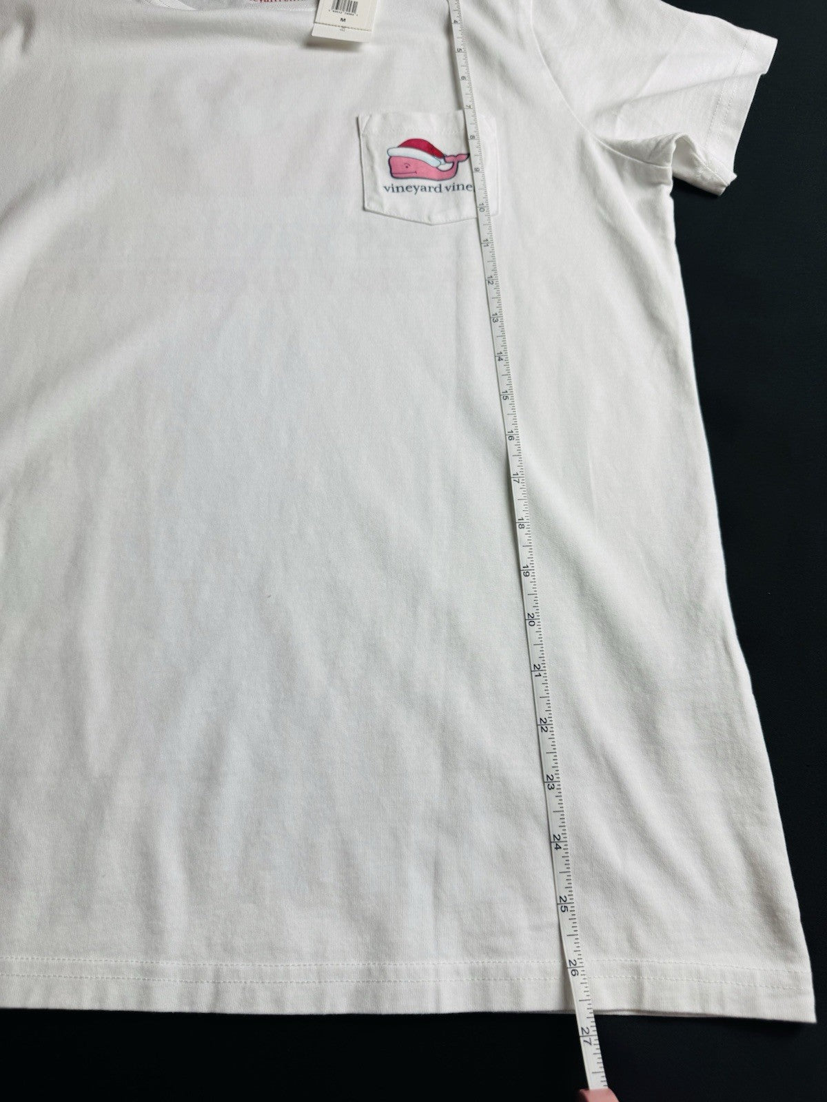 Vineyard Vines Women’s T-shirt Merry Christmas Wale Logo Sz M.     (B.162)