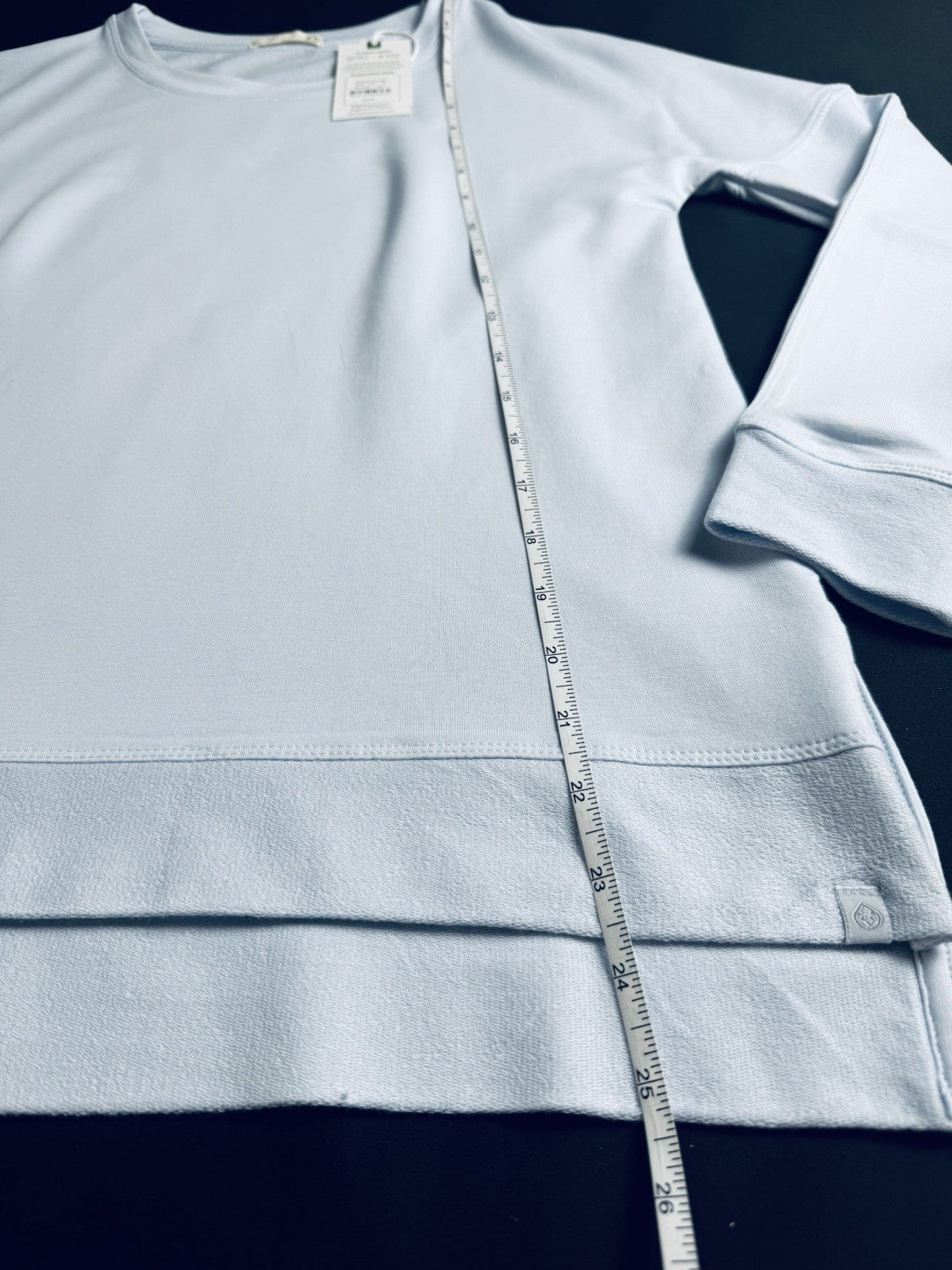 $78 TASC Performance Women’s Golf Sweatshirt Sz XS.    (B.091)