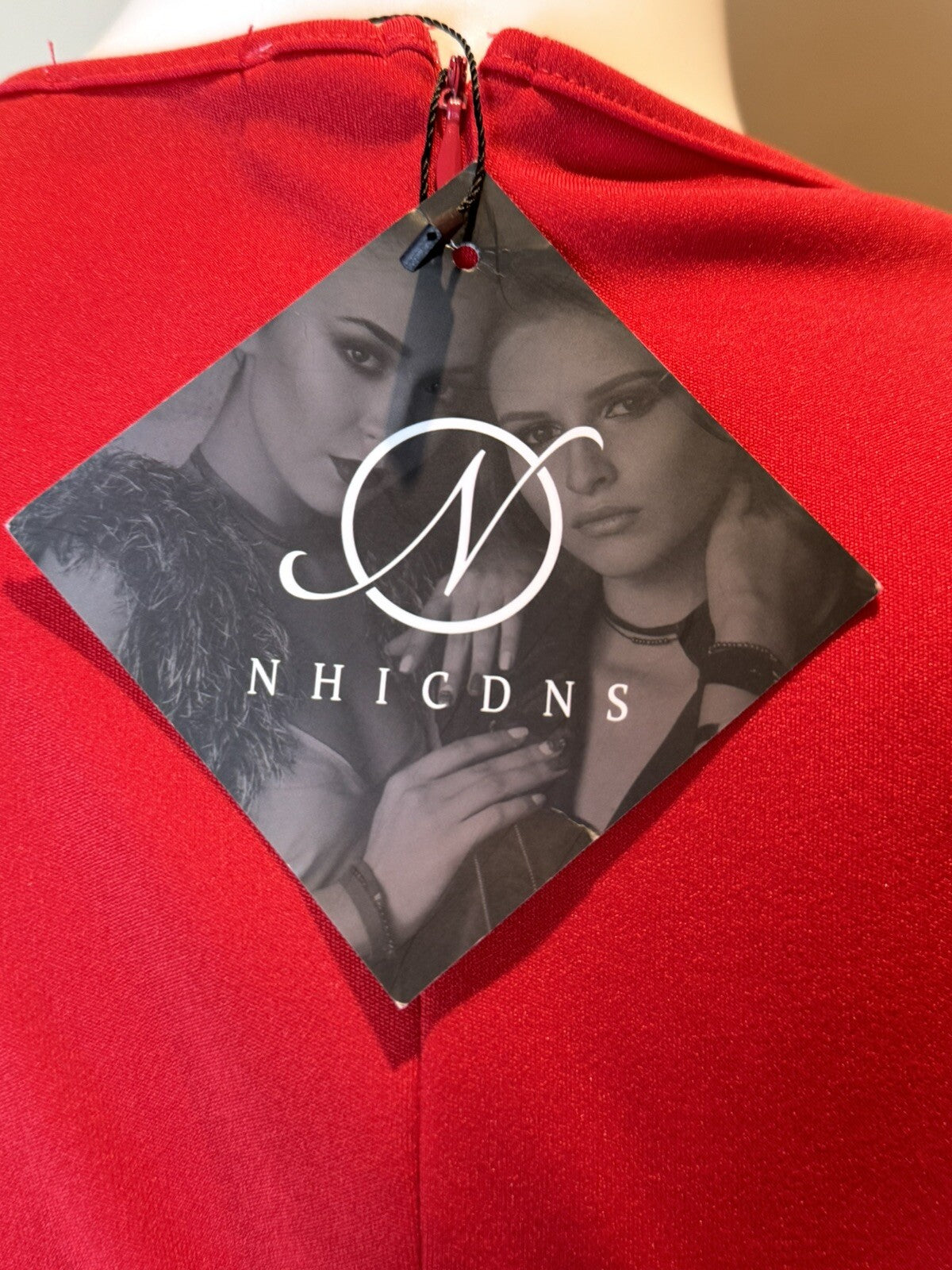 Nhicdns Women’s Red Mesh Stretch Sz L.    (52)