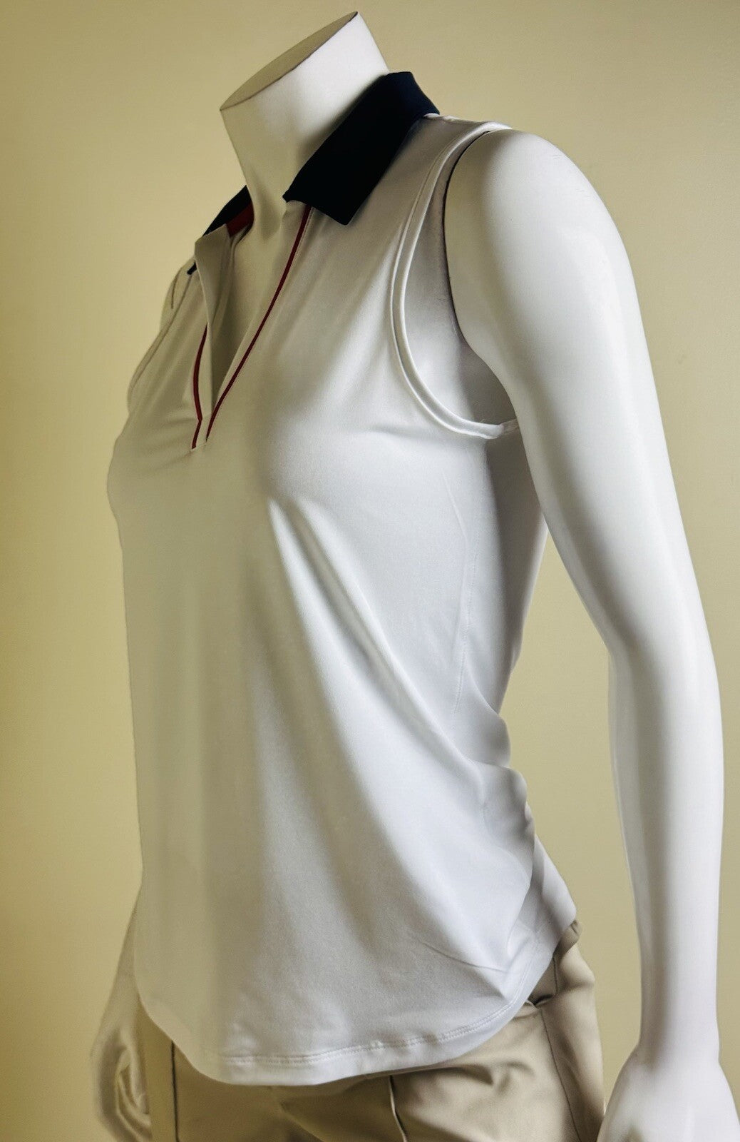 Puma Women’s Golf Shirt Sleeveless Sz S.  (B.141/2)