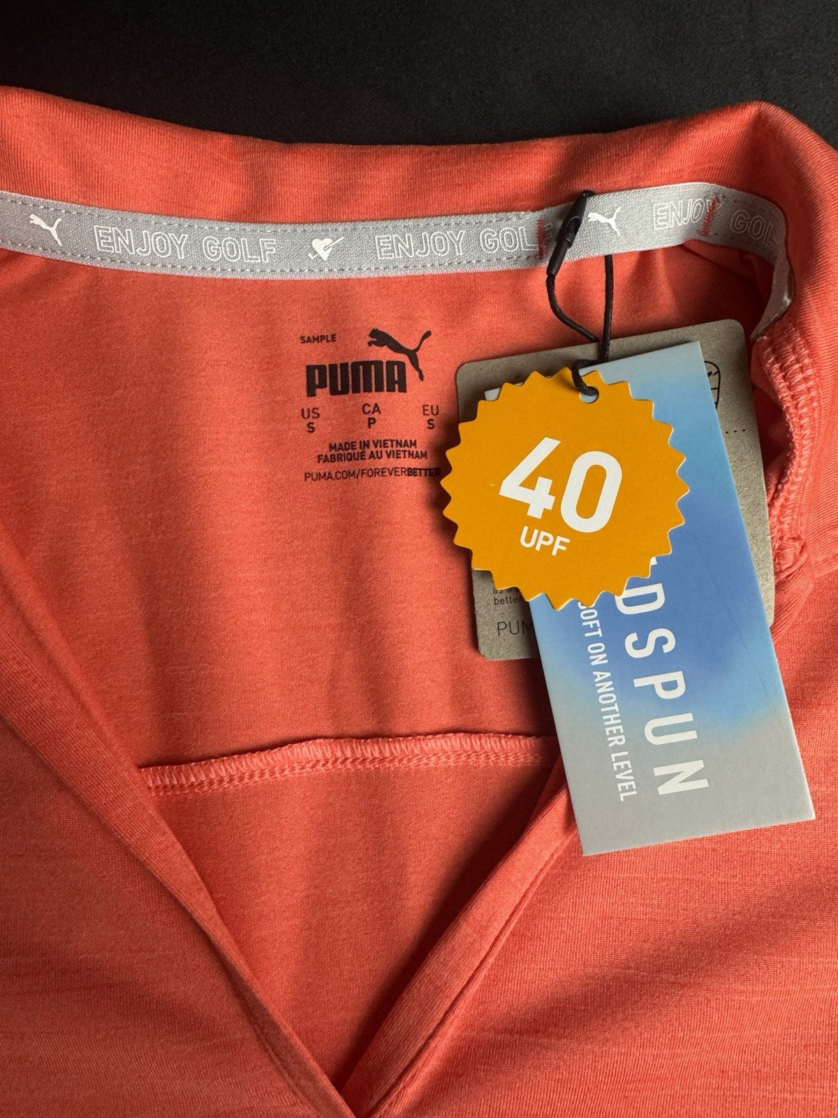 Puma Women’s Golf Shirt Sz S.   (B.172)