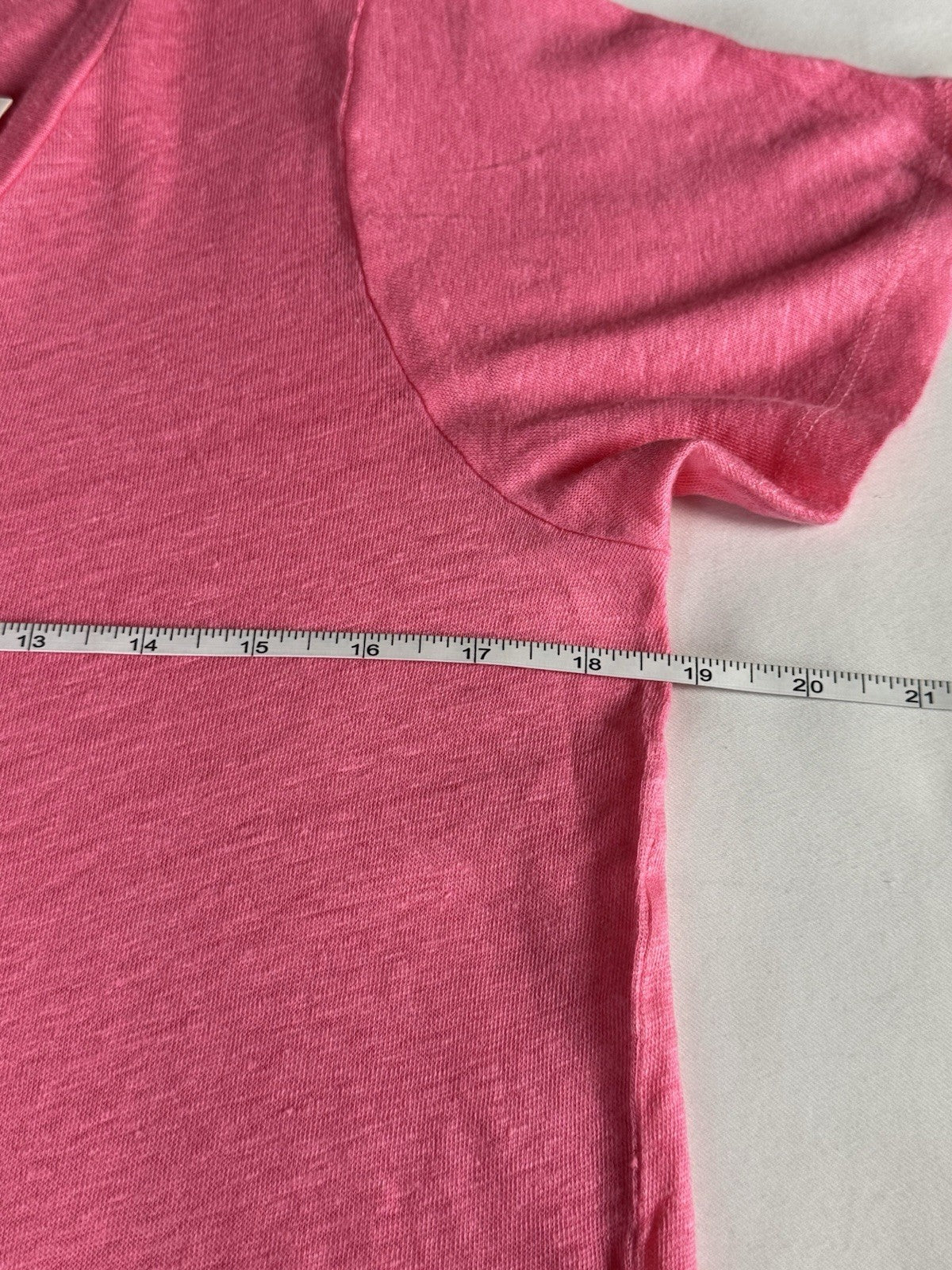 Vineyard Vines Women’s T-shirt Wale Logo Sz S.     (B.187)