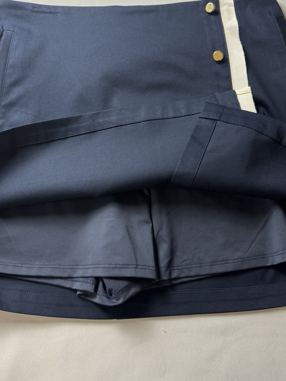 FIA Green California Women’s Navy Skort Skirt Sz L. (B.160)