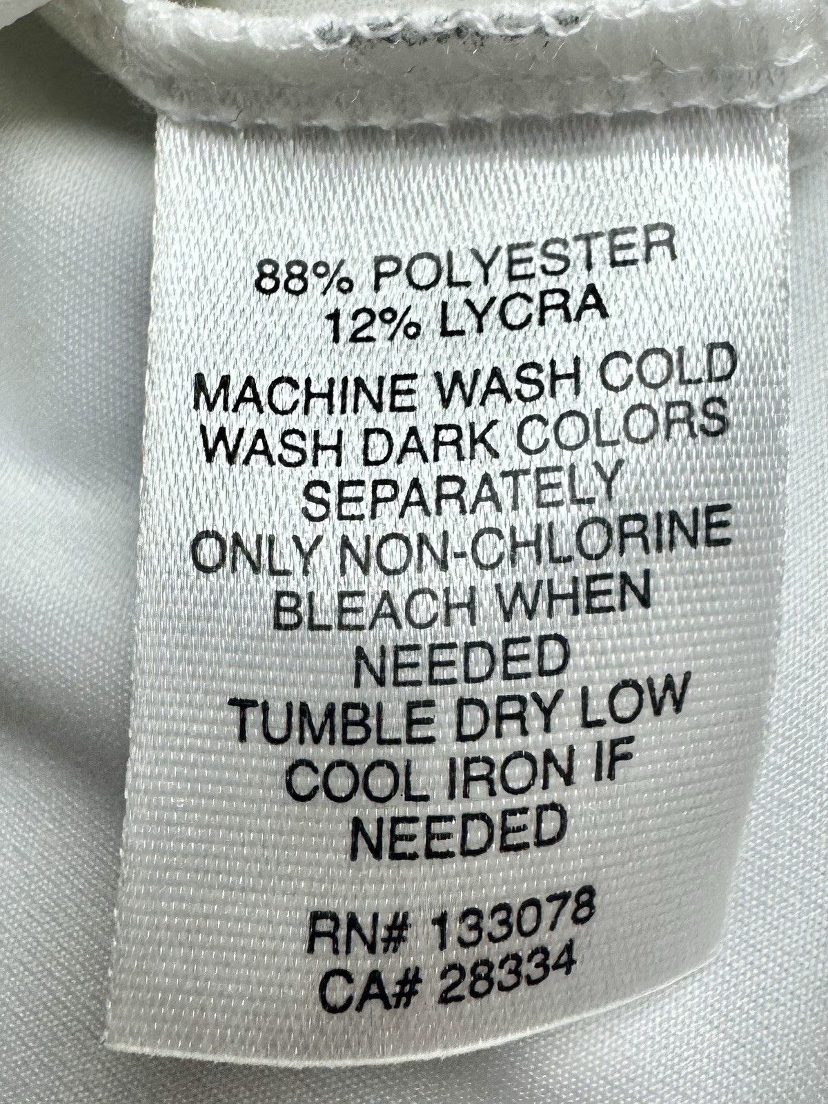 Lucky In Love Tech Performance Women’s Golf Shirt Sz L.      (B.187)