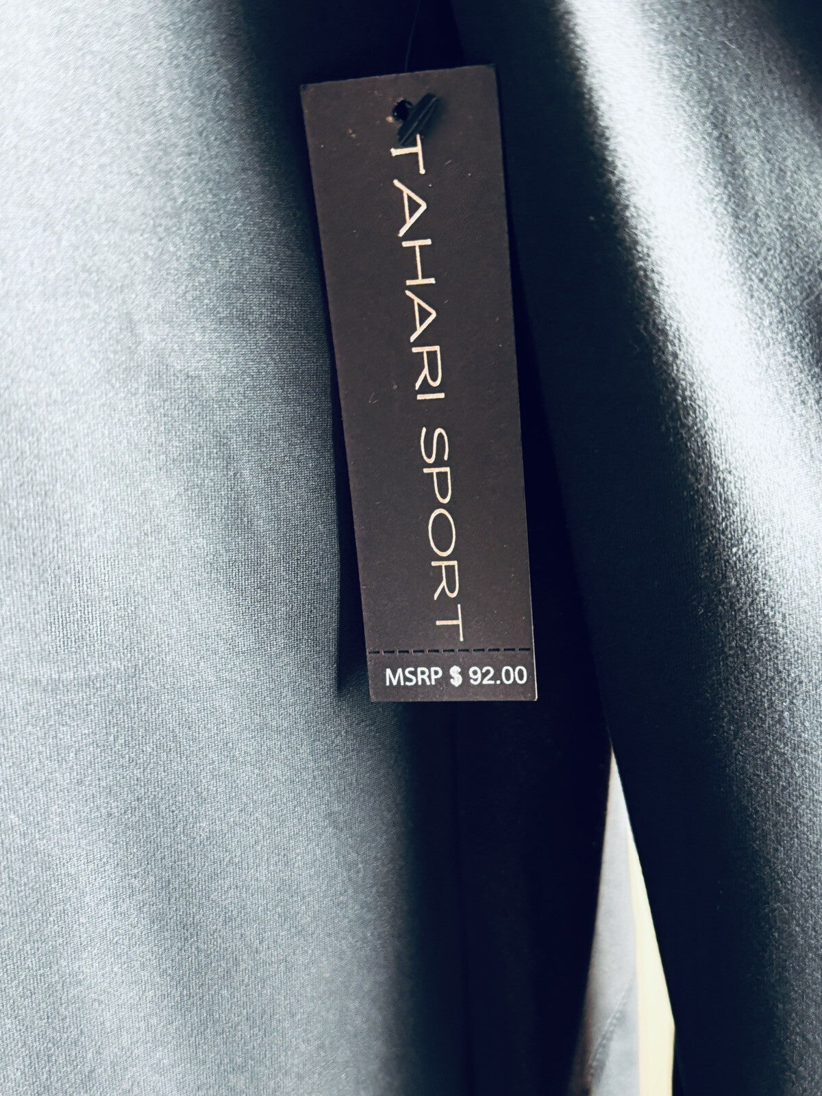 Tahari Sport Women’s top long sleeves open Shoulder Black Sz L (76)