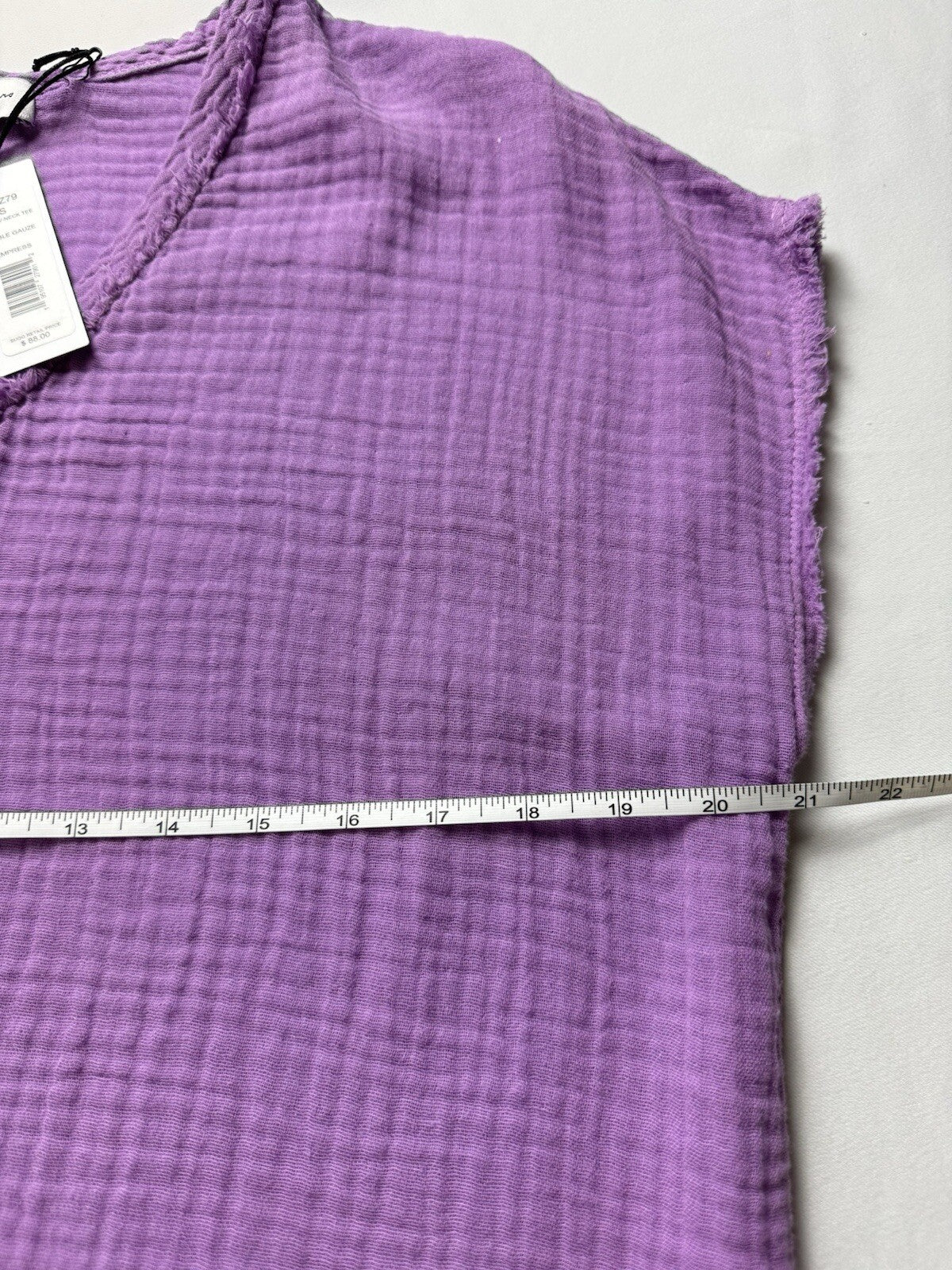 $88 Michael Stars Women’s V Neck Purple Top Sz S.  (B.102)