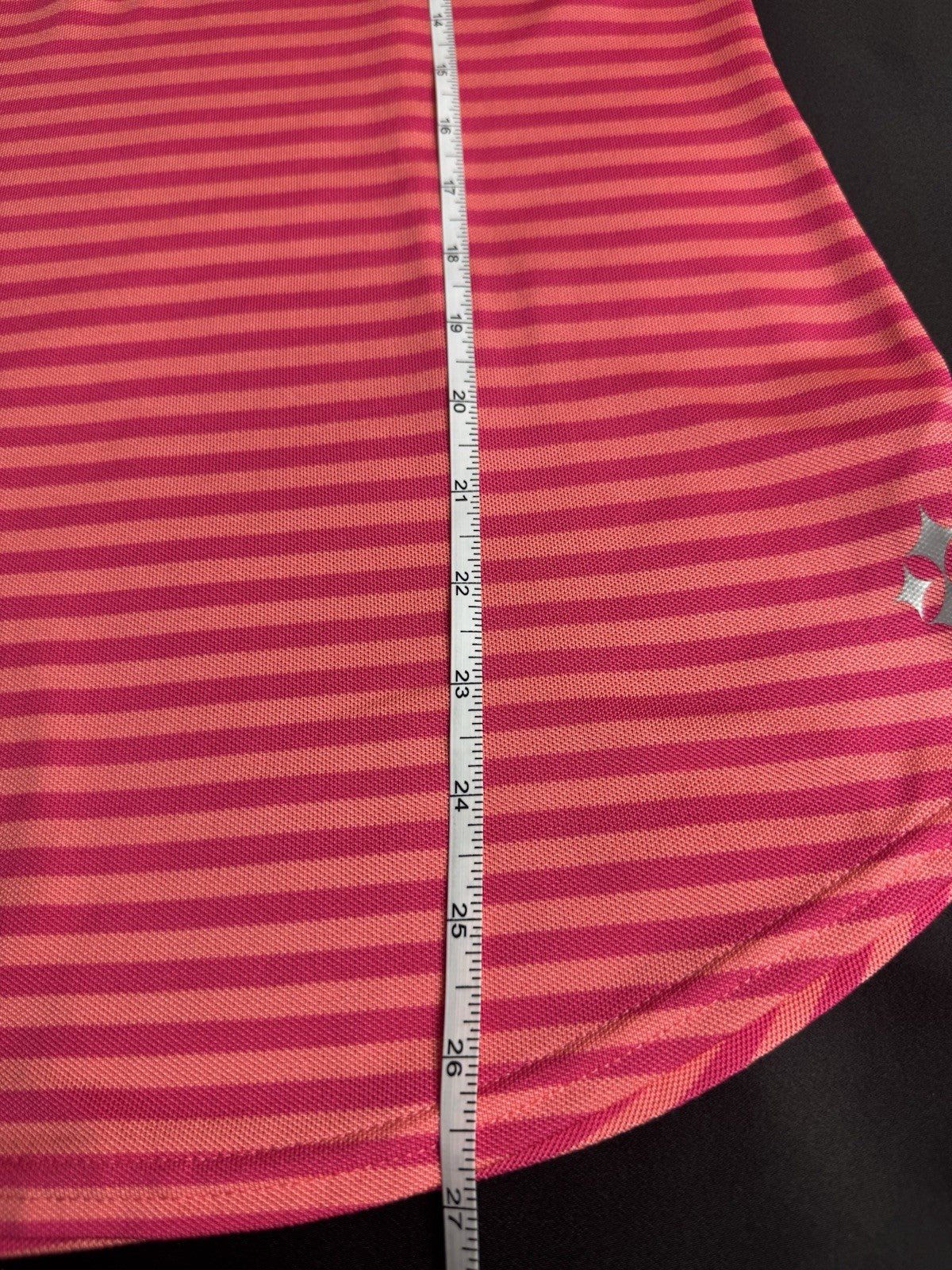 Puma Women’s Golf Shirt Sz S.   (B.174)