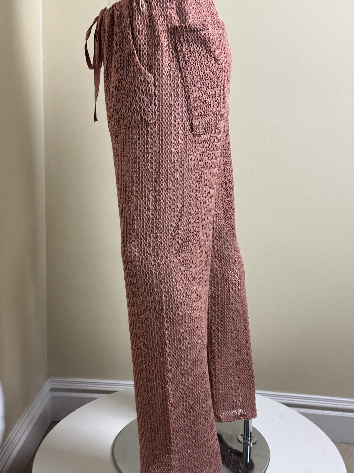 &148 Splendid Finley Crochet  Cargo Pant Women's Sz L  (B.134)