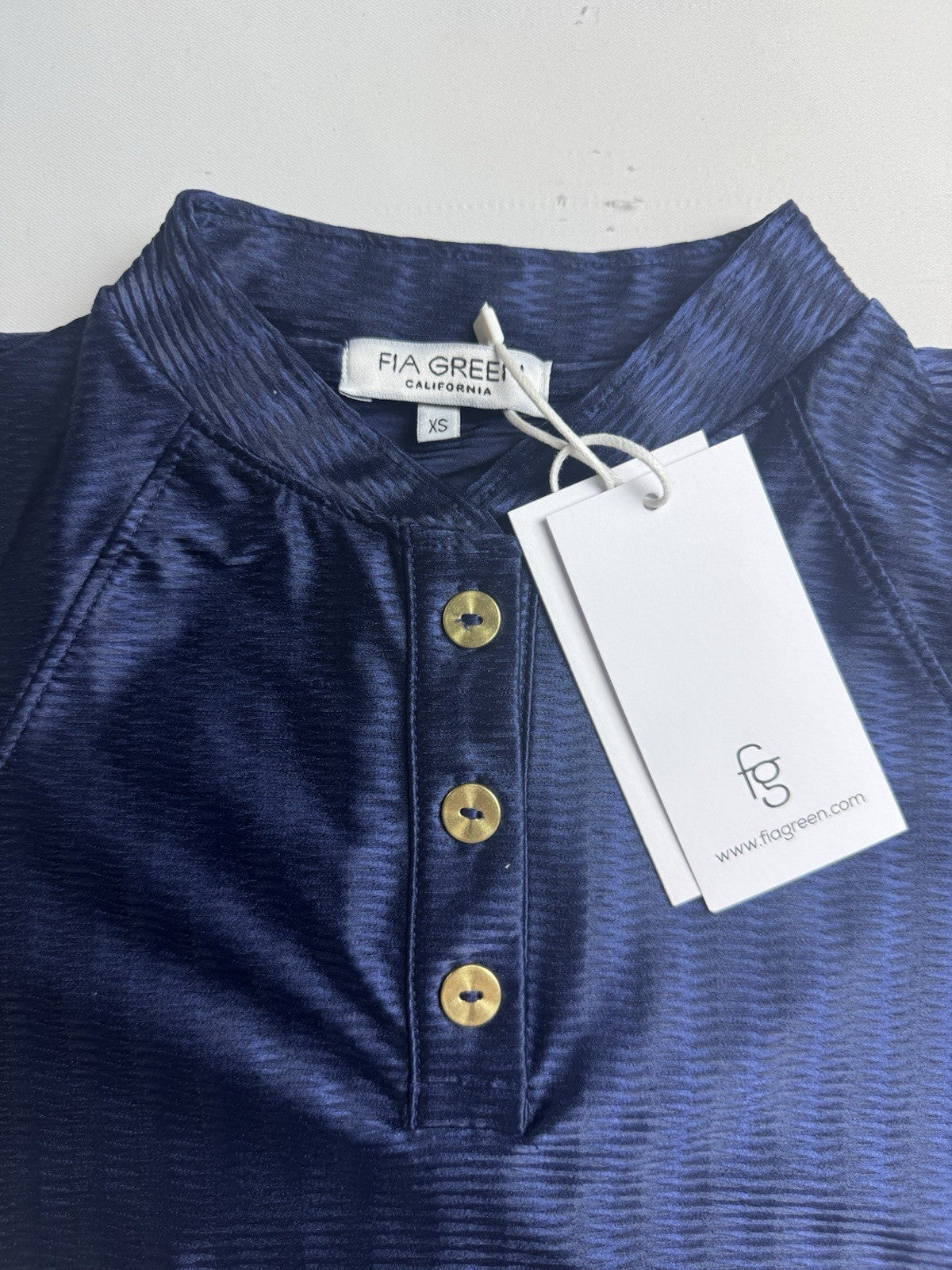 FIA Green California Women’s Top Sz XS Golf Shirt.       (B.161)