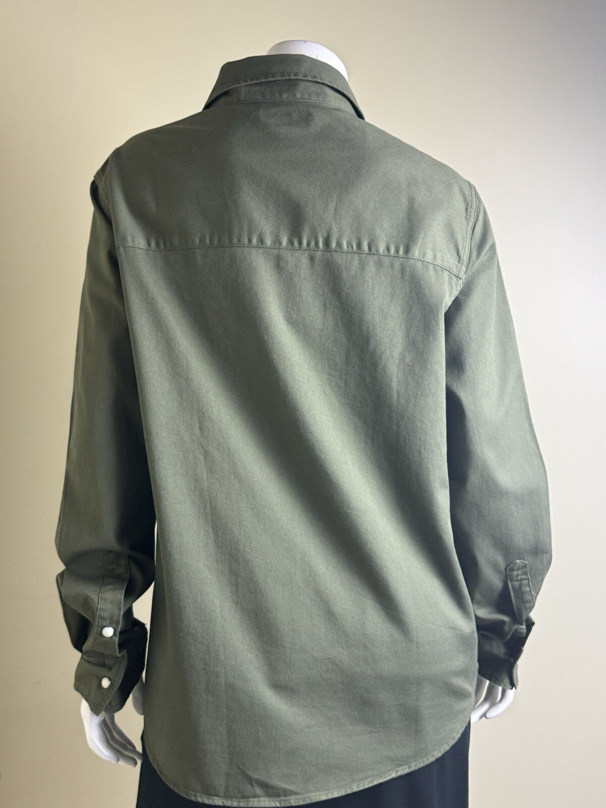 $89 True Religion Pearl Snap Button Down Long Sleeve Shirt Size S.   (B.143)