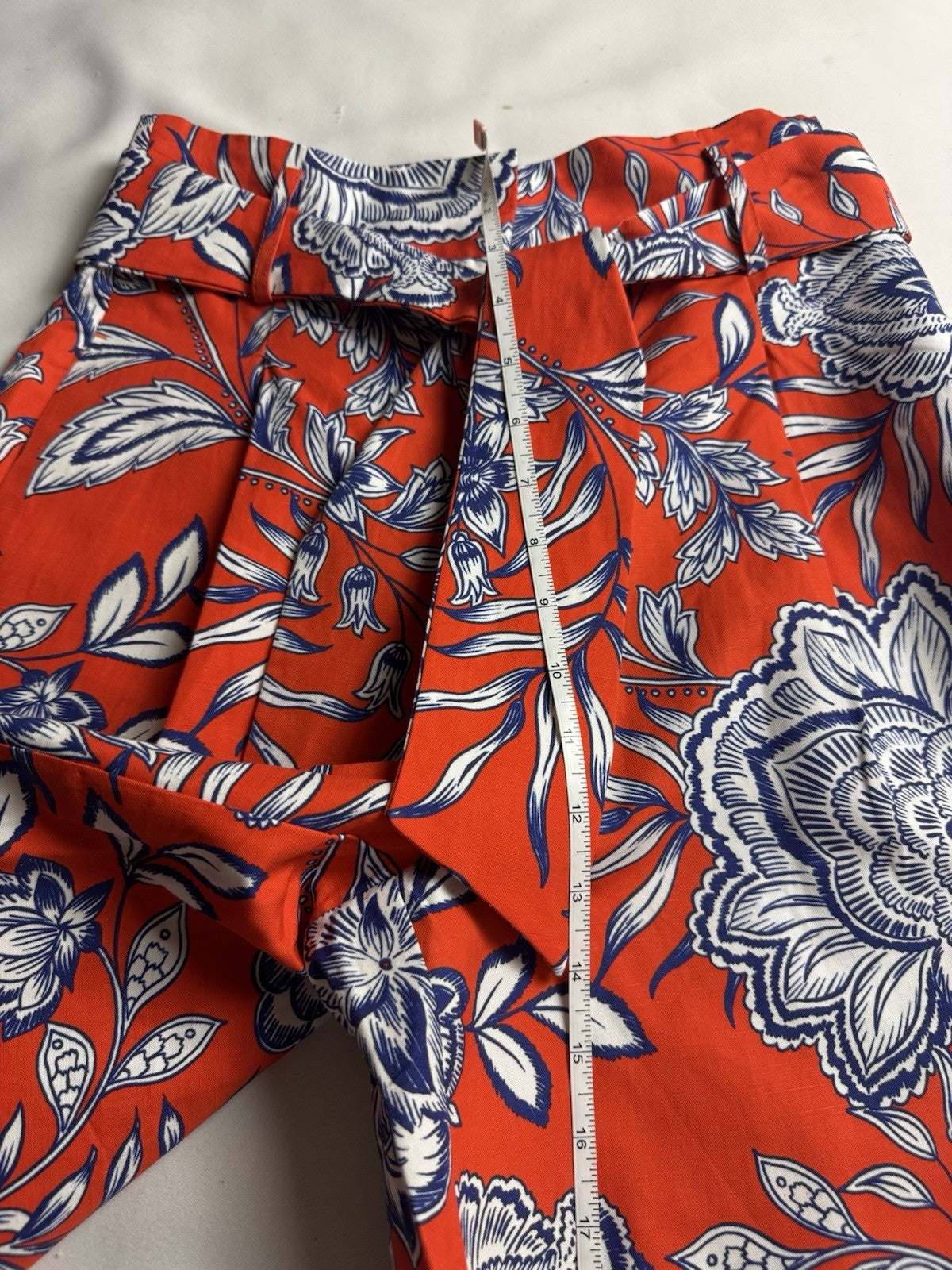 Tyler Boe Women’s Shorts Floral High Waist Belted Sz 4.        (B.164)