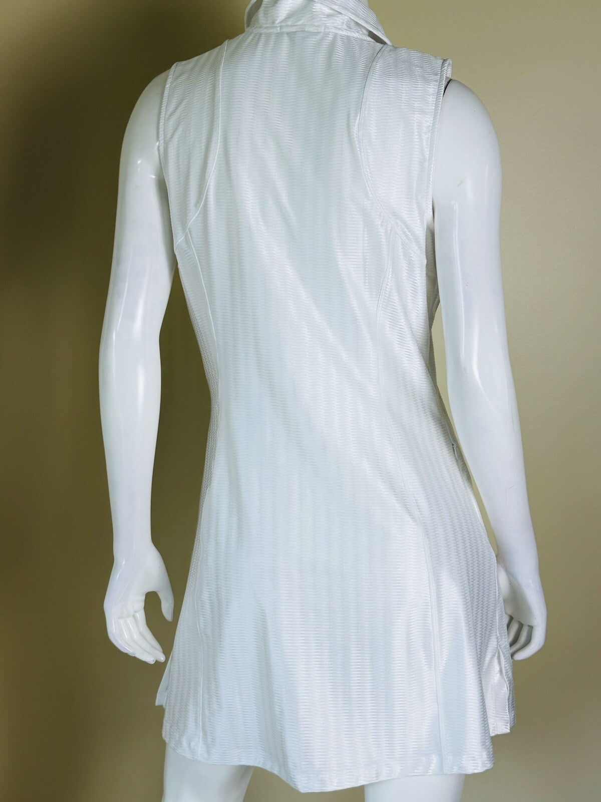 Fia Green California Sports Dress Women’s SZ L White Golf Tennis. (74)