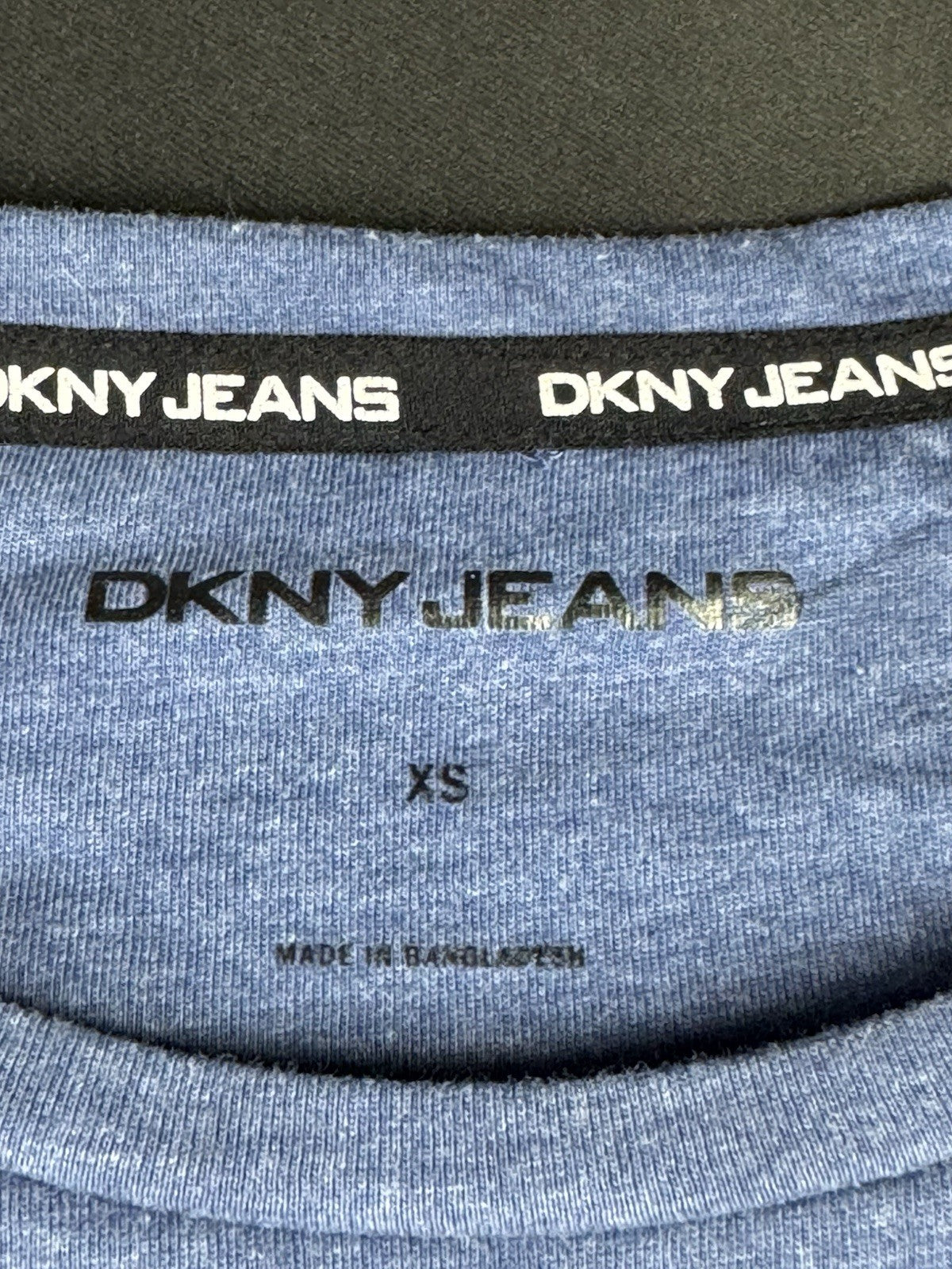 DKNY Women's Blue Shoulder Pads Shirt Sz XS       (B.183)