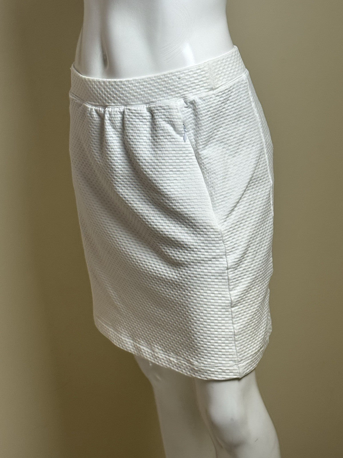 Tail Women's Golf Skort Skirts White Sz S    (B.175)