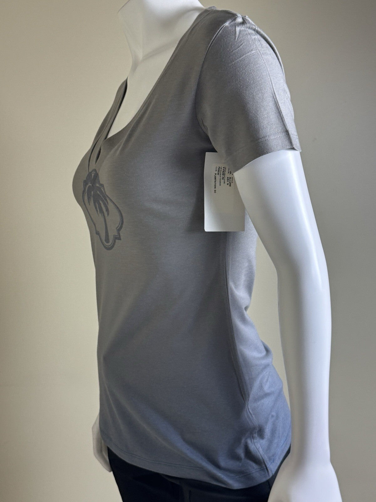 LeverWear Women's Golf shirt Sz M   (B.135)