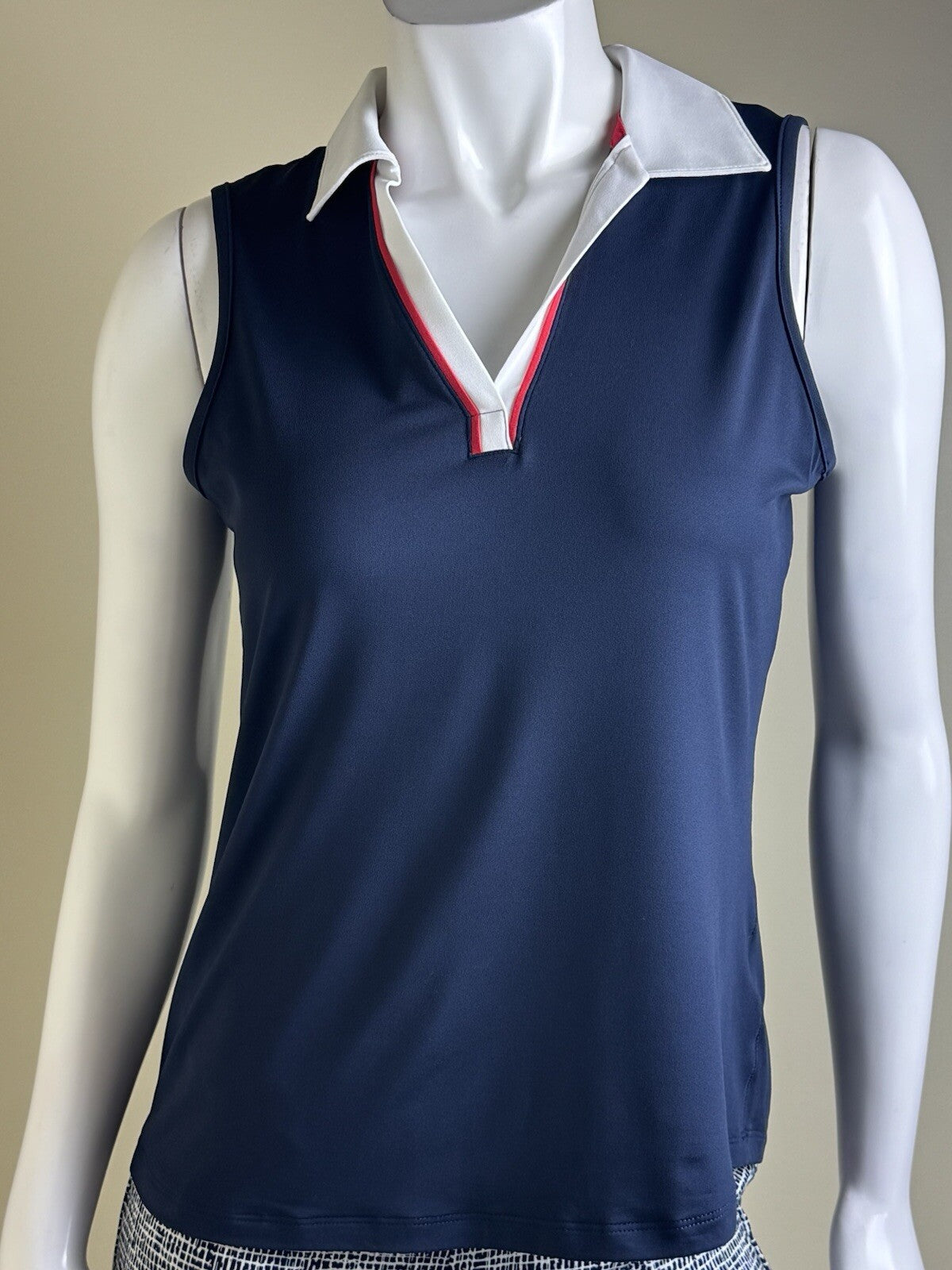 Puma Women’s Golf Shirt Sleeveless Sz S.  (B.142/1)