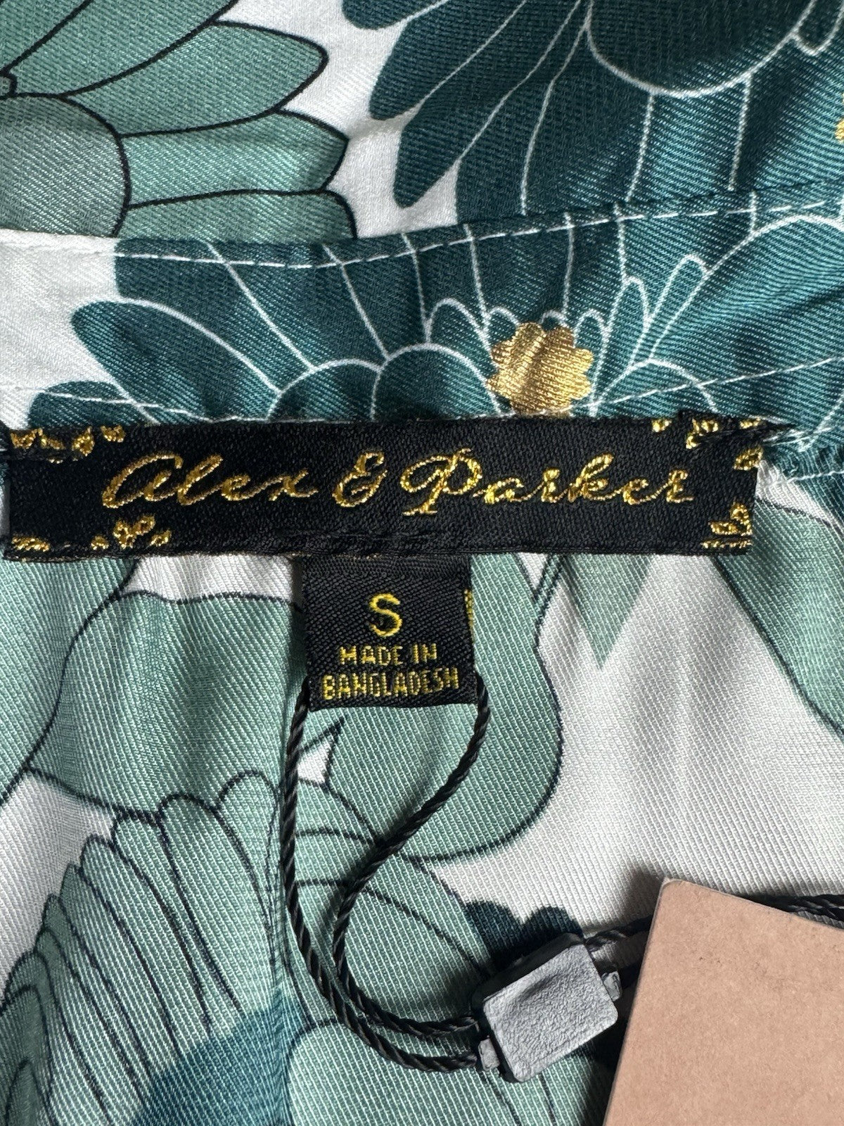 $99 Alex & Parker Dress Roll Tab Sleeve Floral Sz S.      (B.176)