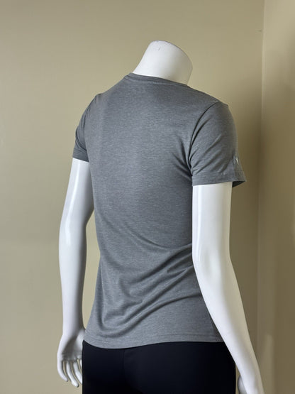 LeverWear Women's Golf shirt Sz XS   (B.165)