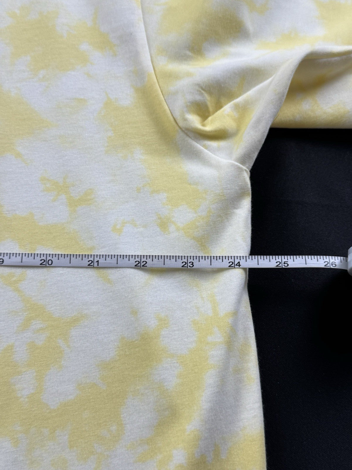 ADIDAS Women's Logo Shirt Sz L.     (B.187)
