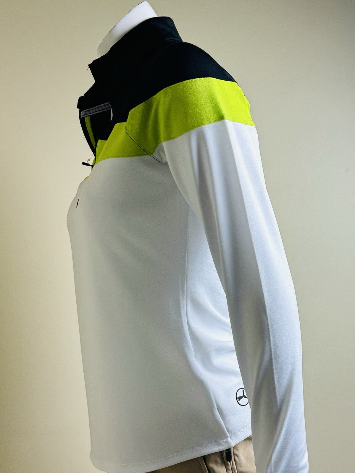 Puma Women's Half Zip Pullover Sweatshirt Size S.   (B.105)