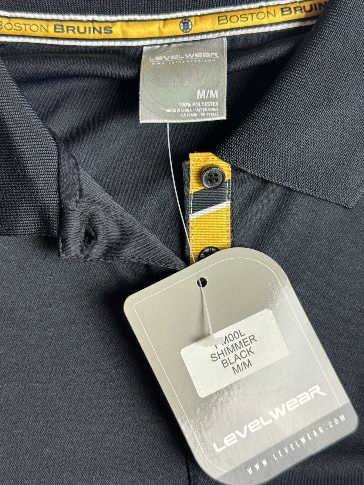 LeverWear Women's Golf shirt Sz M   (B.172)