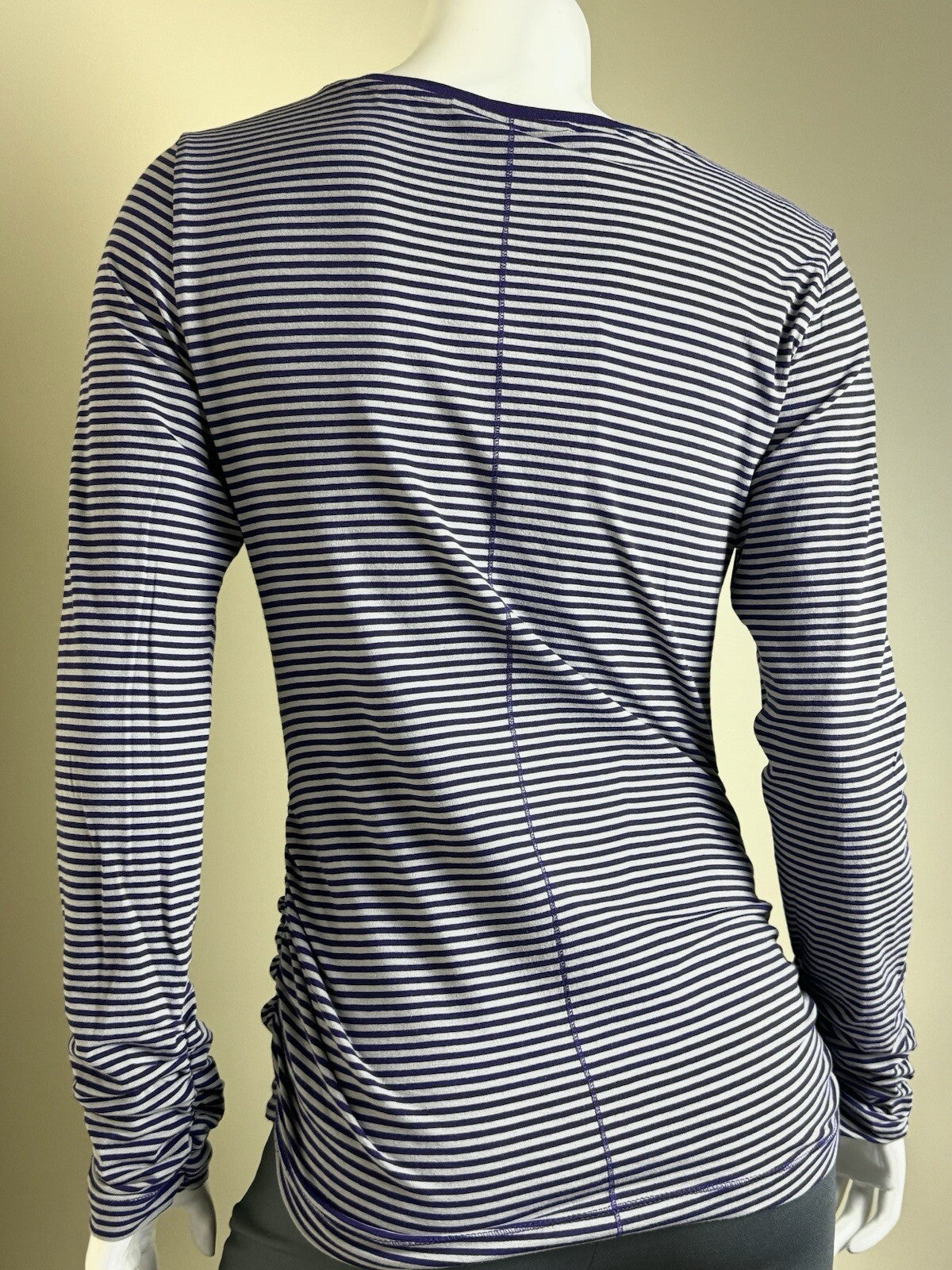 Cutter & Buck Women’s Sweatshirt Sz M. (B.112)