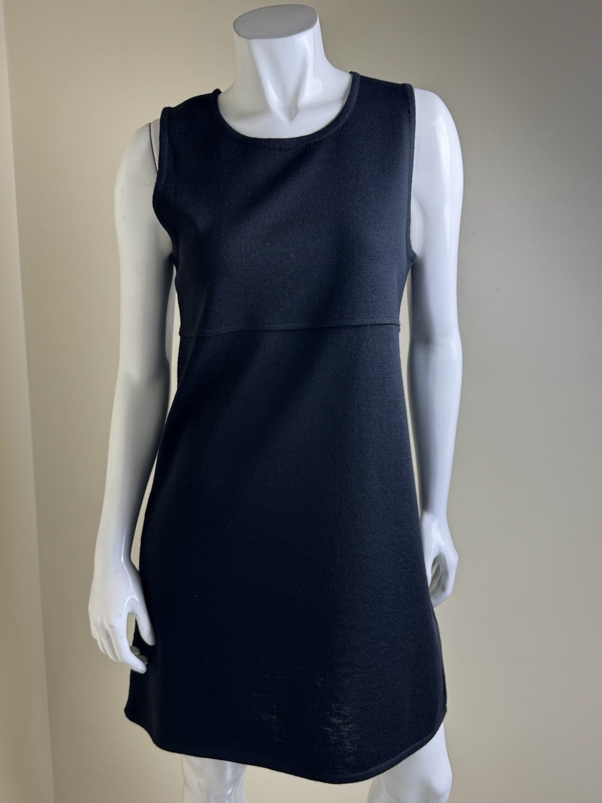 $98 Bebe Women’s Black Sleeveless Stretch Knit Dress Sz M.  (B.05)