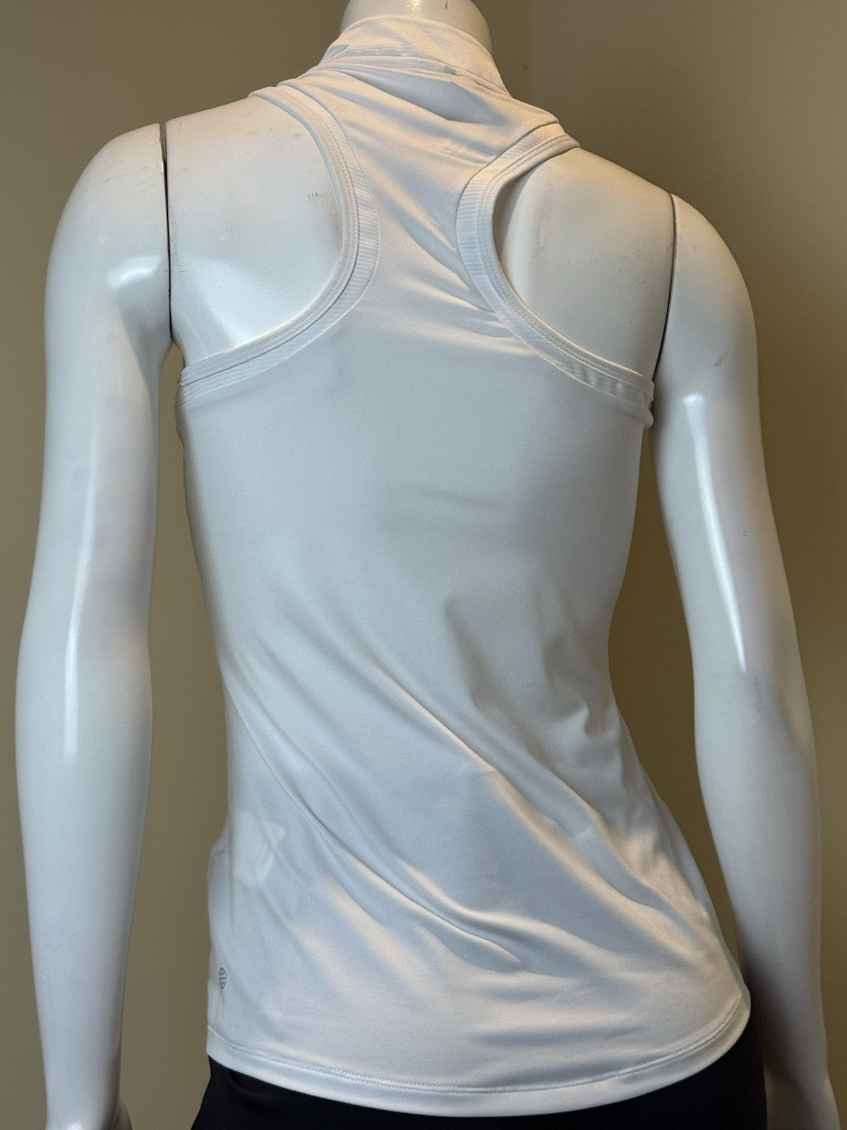 $60 Adidas Women’s Golf Tank Top Sz XS    (B.165)