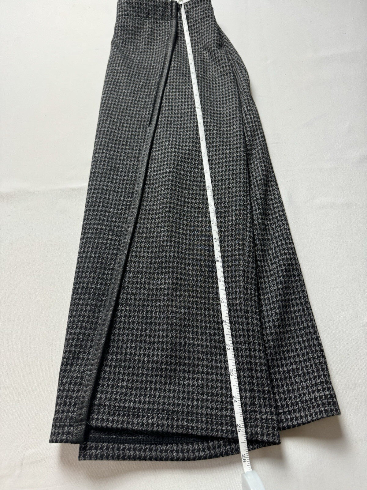 $118 Max Studio Women’s Pencil Straight Skirt Sz XS.      (B.117)